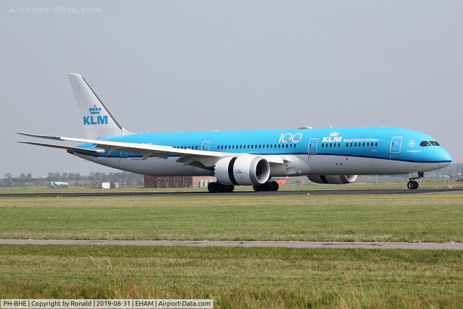 PH-BHE, 2016 Boeing 787-9 Dreamliner C/N 38765, at spl