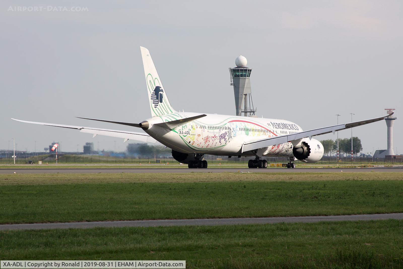 XA-ADL, 2016 Boeing 787-9 Dreamliner C/N 43859, at spl