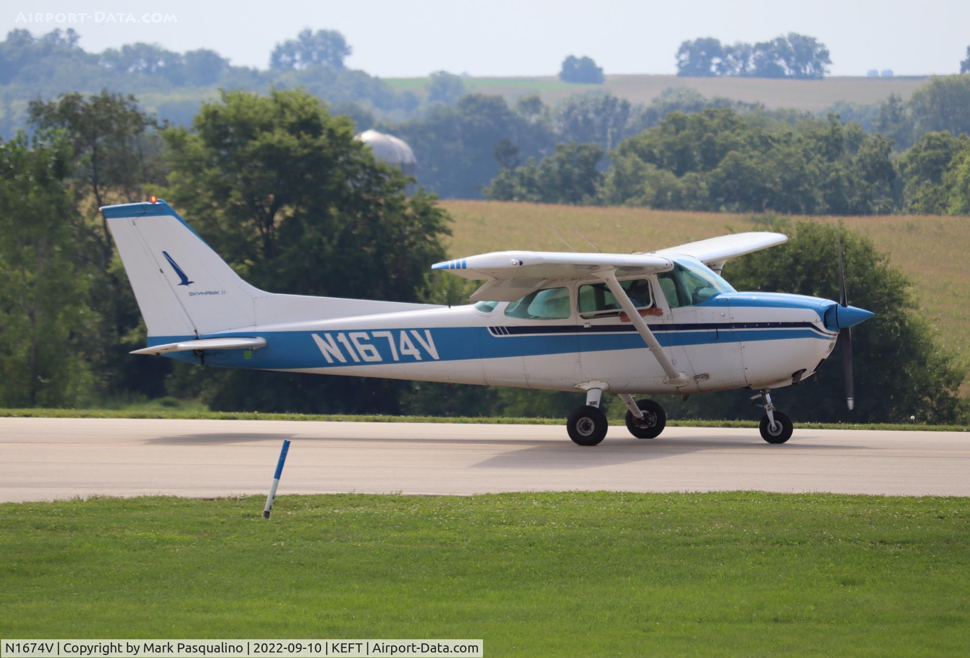 N1674V, 1974 Cessna 172M Skyhawk II C/N 17263709, Cessna 172M