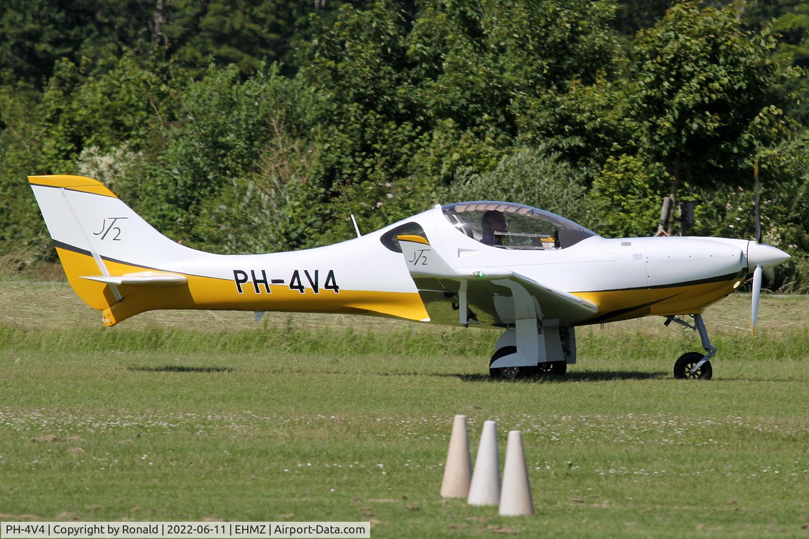 PH-4V4, AeroSpool WT9 Dynamic C/N DY-750D, at ehmz