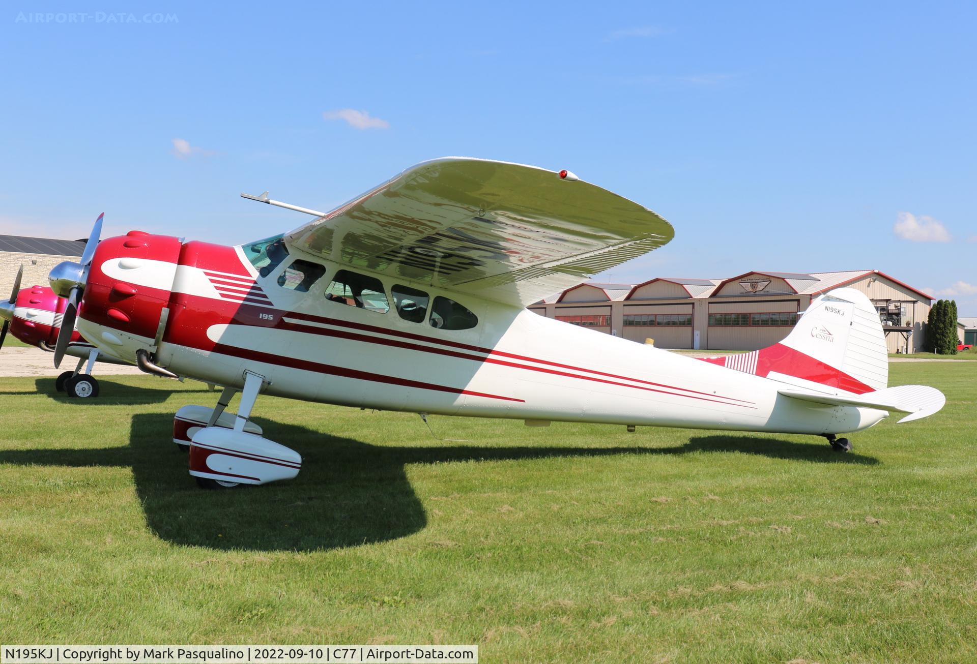 N195KJ, 1952 Cessna 195 C/N 7800, Cessna 195