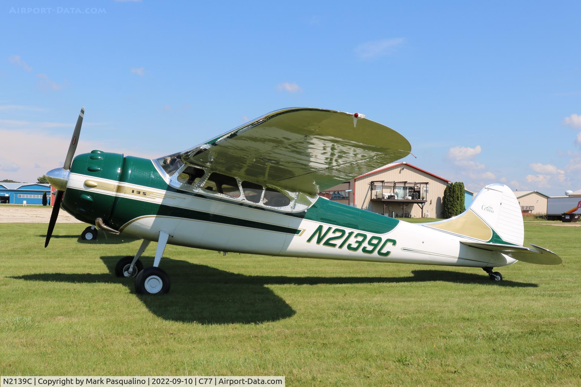 N2139C, 1953 Cessna 195B Businessliner C/N 16124, Cessna 195B