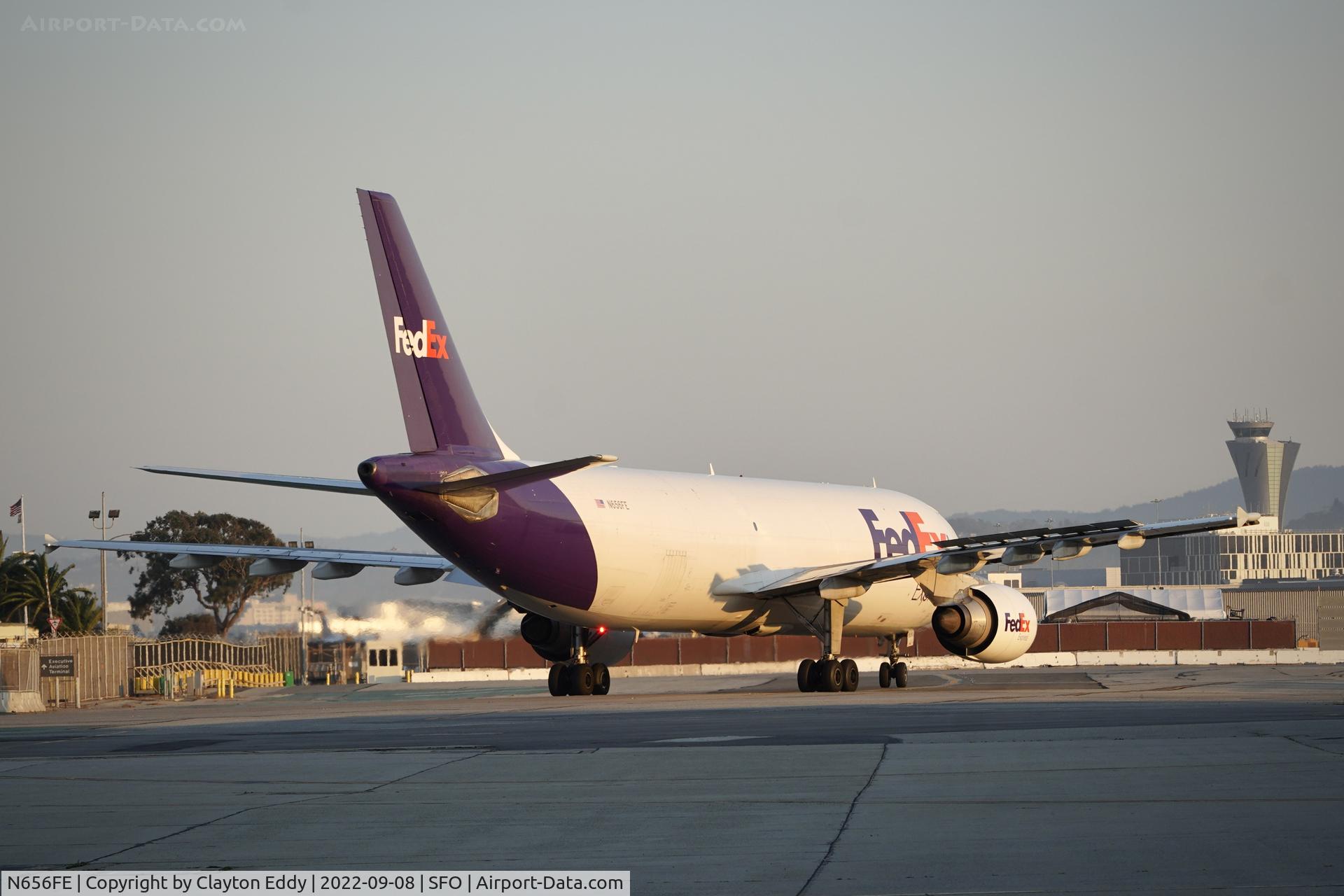 N656FE, 1995 Airbus A300F4-605R C/N 745, SFO 2022.