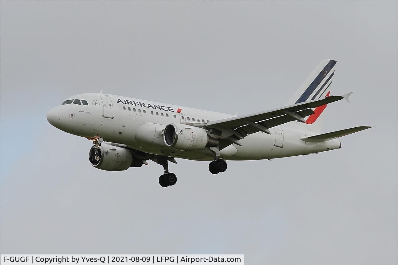 F-GUGF, 2004 Airbus A318-111 C/N 2109, Airbus A318-111, Short approach rwy 26L, Roissy Charles De Gaulle airport (LFPG-CDG)