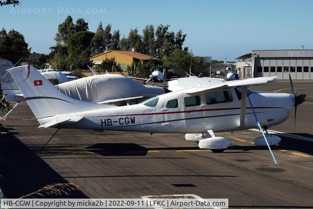 HB-CGW, 1979 Cessna U206G Stationair C/N U20604822, Parked