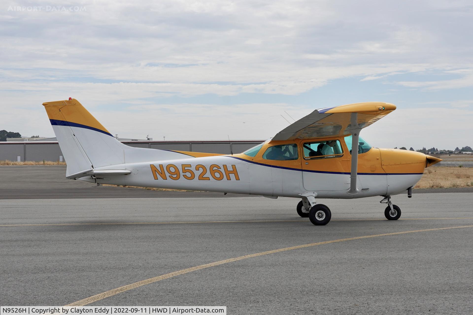 N9526H, 1975 Cessna 172M C/N 17266201, Hayward airport in California 2022.