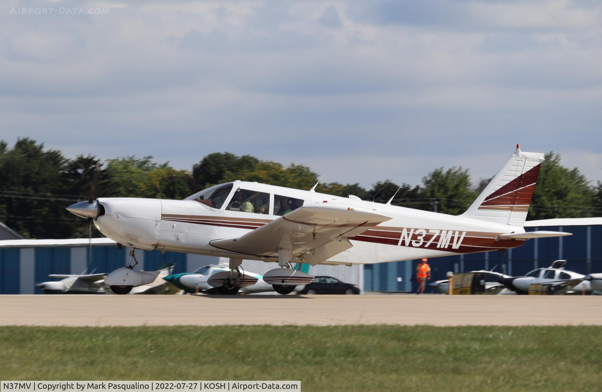 N37MV, 1969 Piper PA-32-300 Cherokee Six C/N 32-40657, Piper PA-32-300