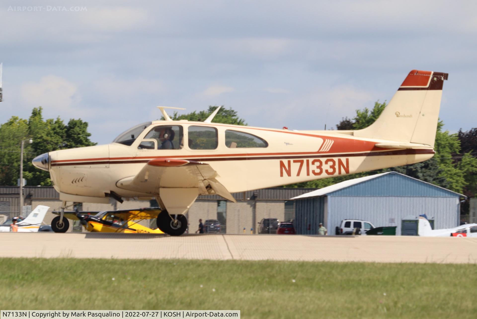 N7133N, 1968 Beech E33 Bonanza C/N CD-1137, Beech E33
