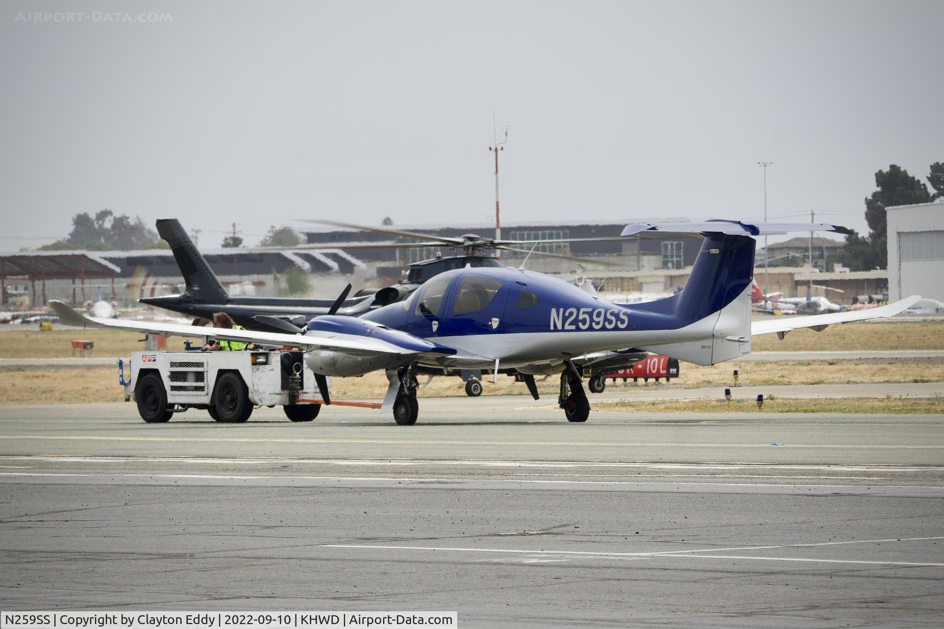 N259SS, 2016 Diamond DA-62 C/N 62.012, Hayward airport in California 2022.