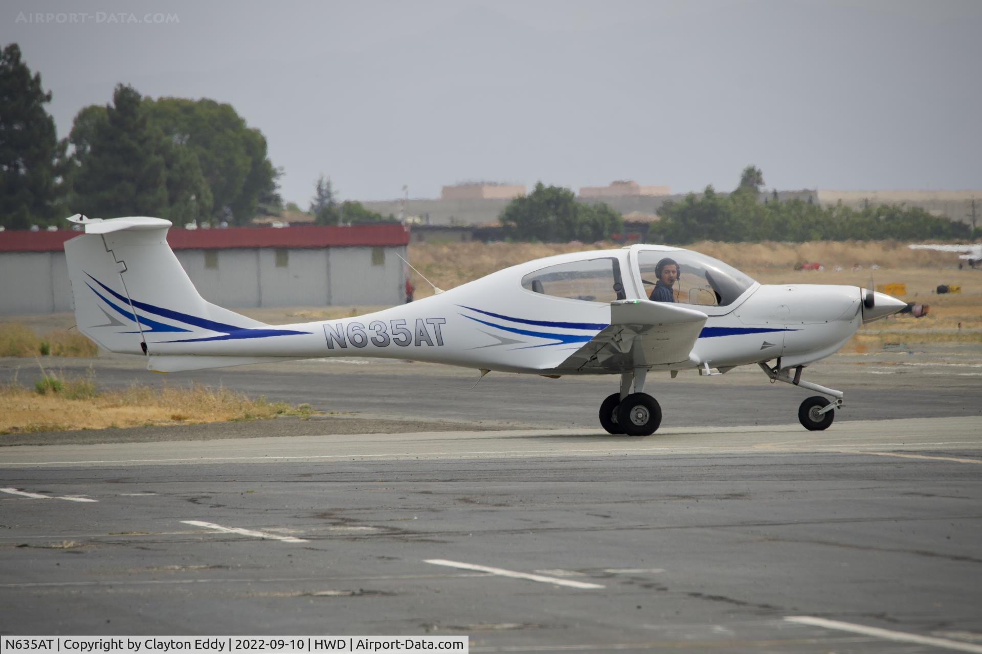 N635AT, 2005 Diamond DA-40 Diamond Star C/N 40.578, Hayward airport in California 2022.