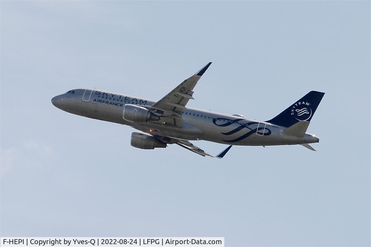 F-HEPI, 2017 Airbus A320-214 C/N 7713, Airbus A320-214, Take off rwy 08L, Roissy Charles De Gaulle airport (LFPG-CDG)