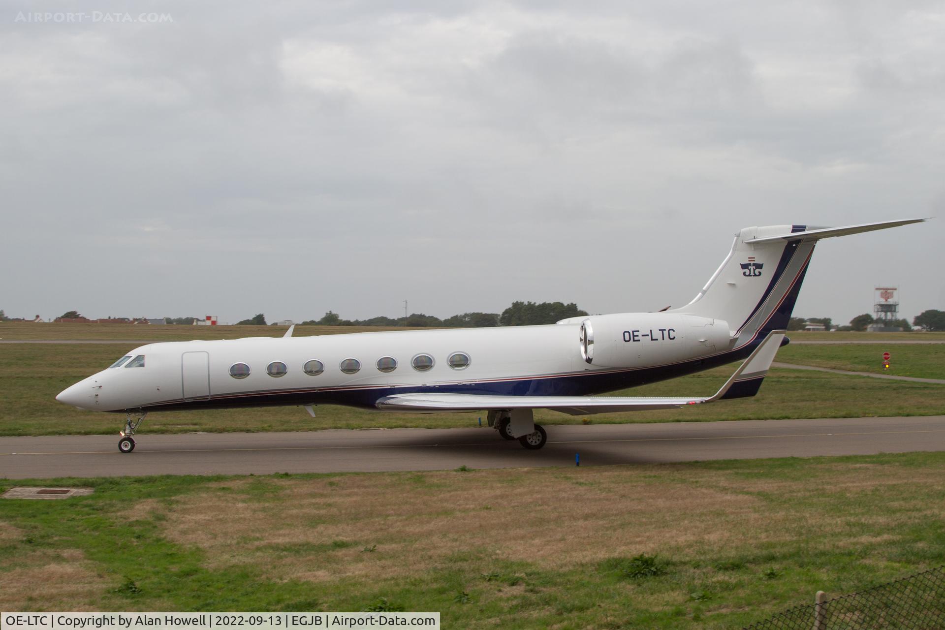 OE-LTC, 2013 Gulfstream Aerospace GV-SP (G550) C/N 5452, Taxying for departure, Guernsey