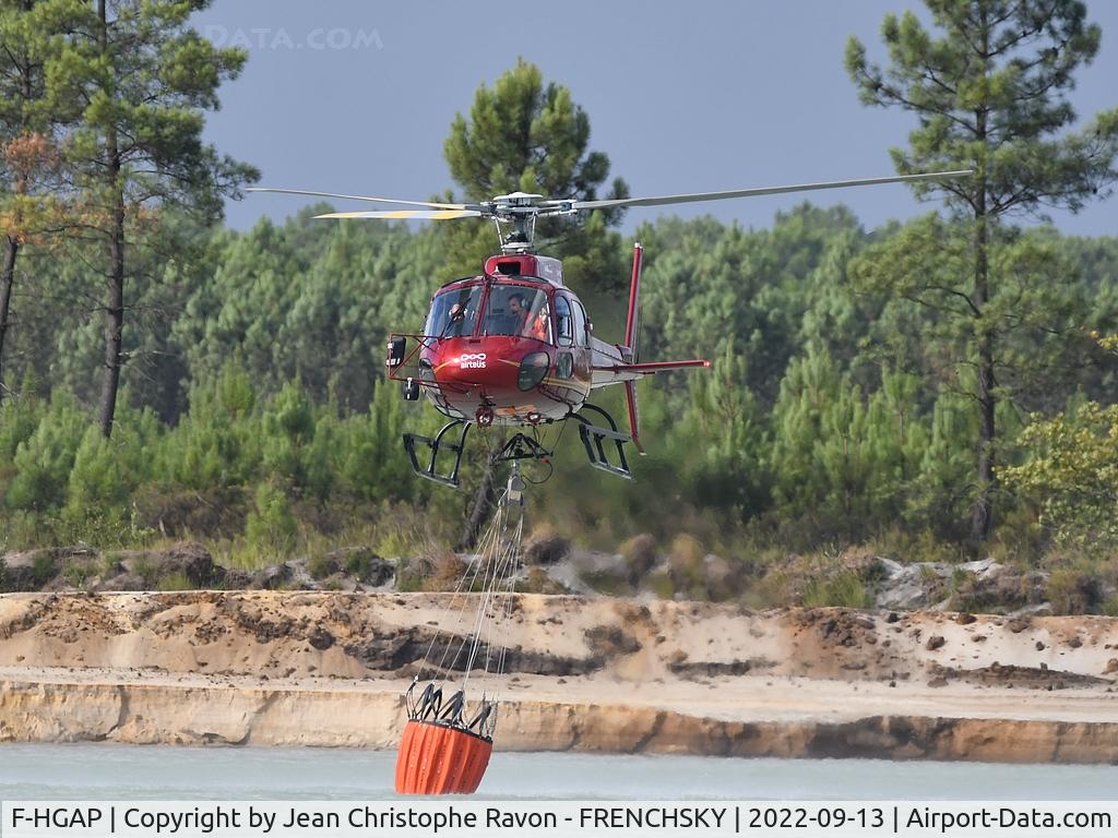 F-HGAP, Aérospatiale AS-350 B3 Ecureuil C/N 4783, MORANE 33  feux de Saumos et Saint Héléne