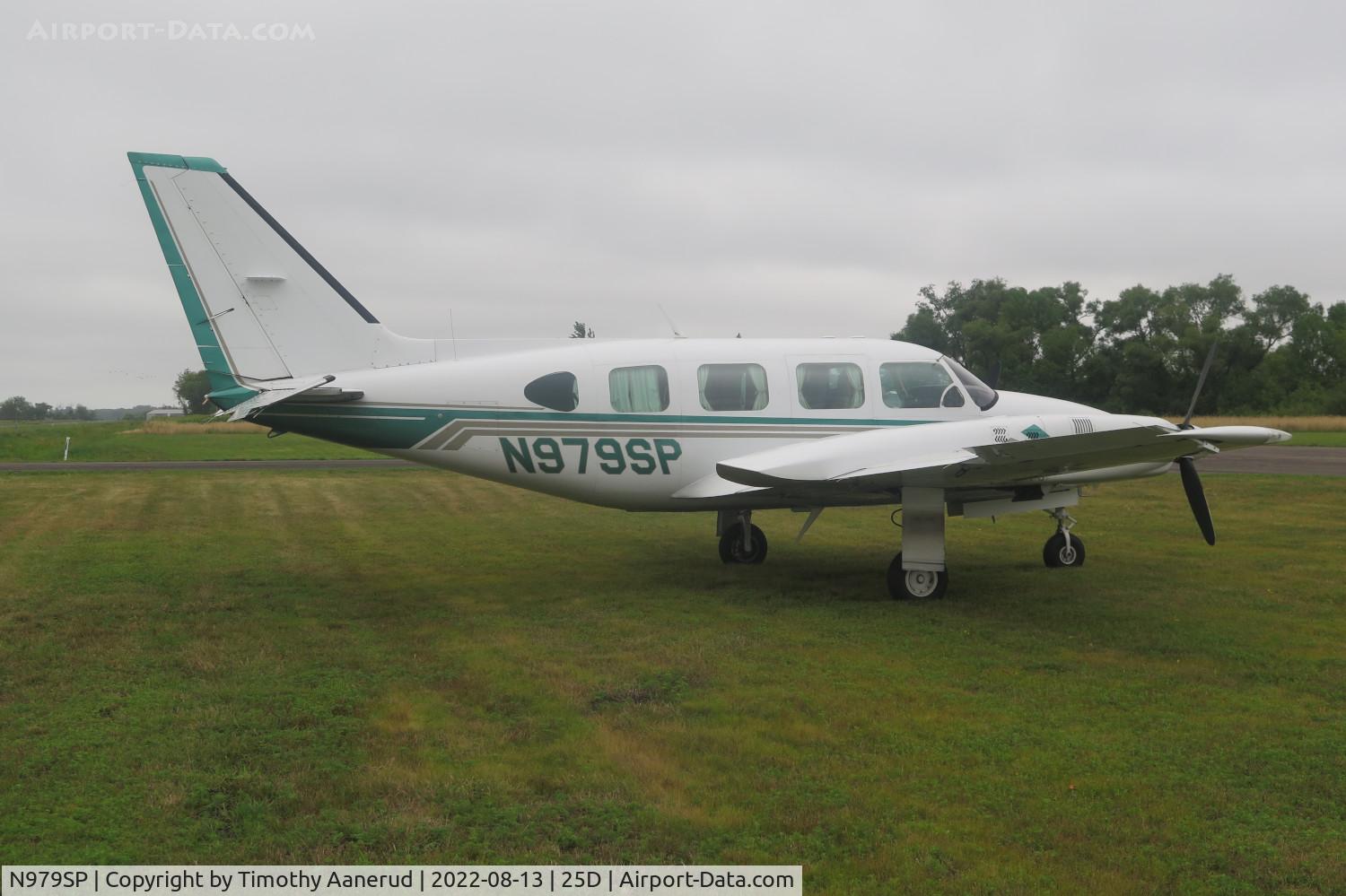 N979SP, 1977 Piper PA-31-325 Navajo C/R C/N 31-7812015, 1977 Piper PA-31-325, c/n: 31-7812015