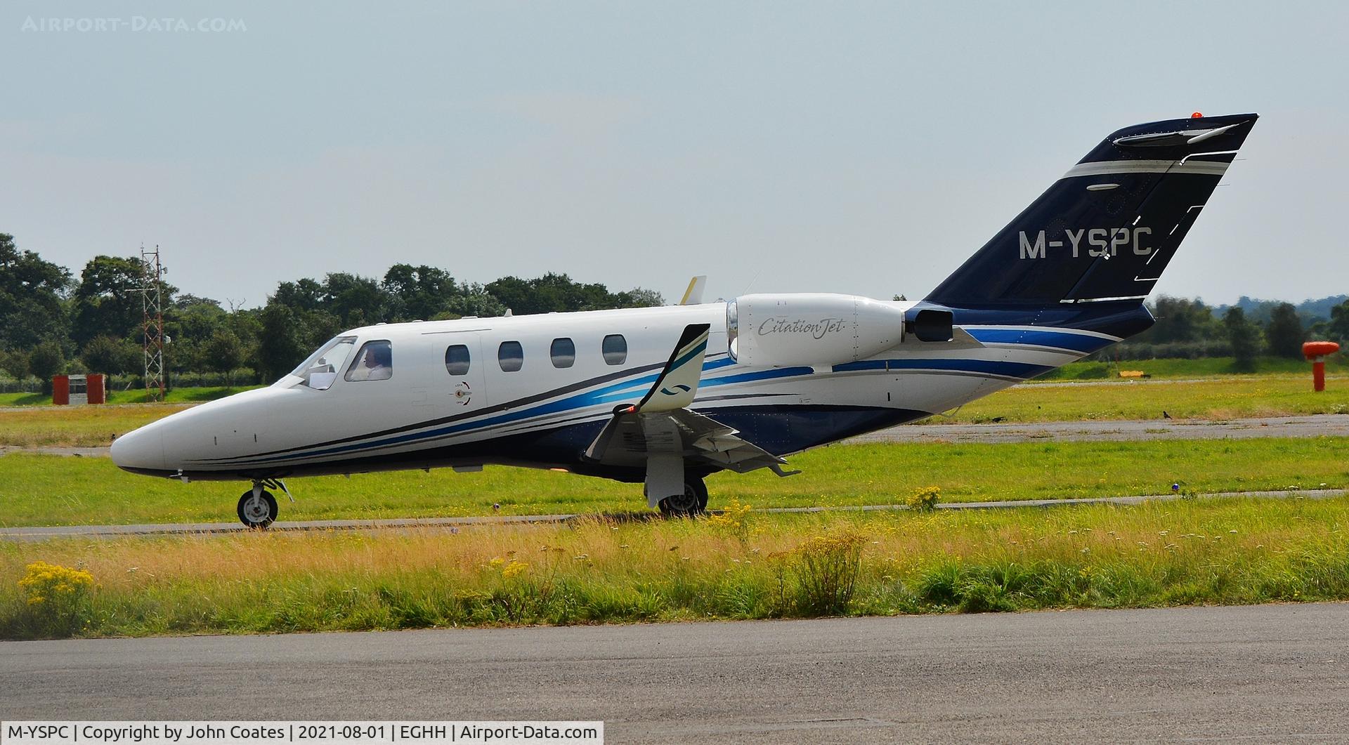 M-YSPC, 1995 Cessna 525 CitationJet CJ1 C/N 525-0117, Taxiing on arrival