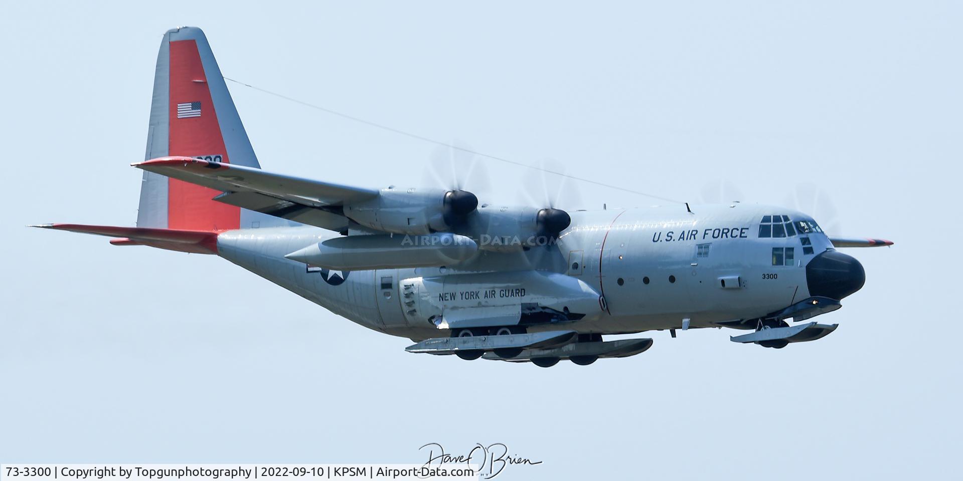 73-3300, 1973 Lockheed LC-130H Hercules C/N 382-4508, SKIER4 working RW34