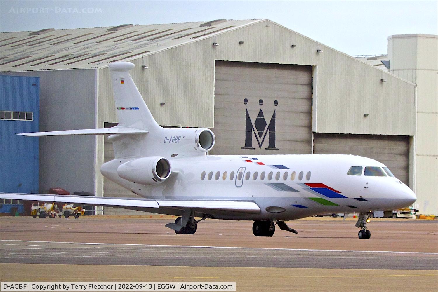 D-AGBF, 2016 Dassault Falcon 7X C/N 269, At Luton