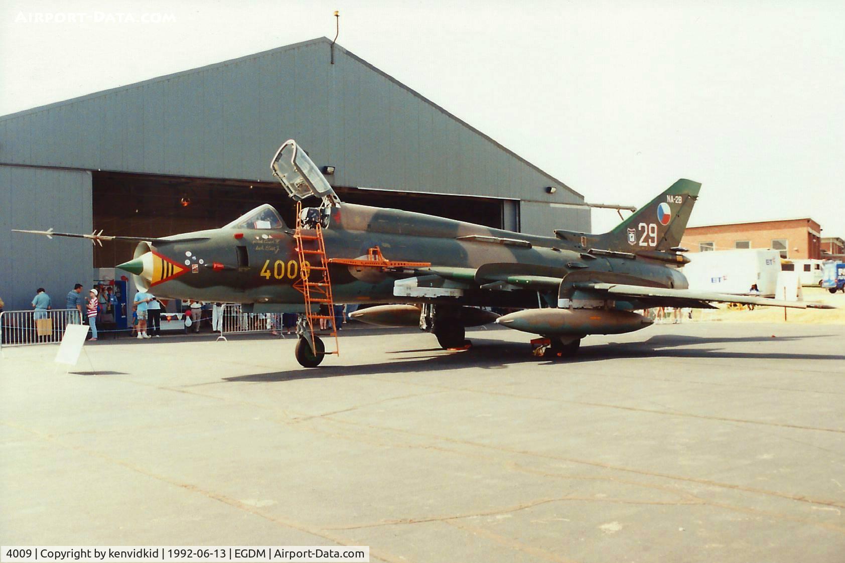 4009, Sukhoi Su-22M-4 C/N 40509, At Boscombe Down, scanned from print.