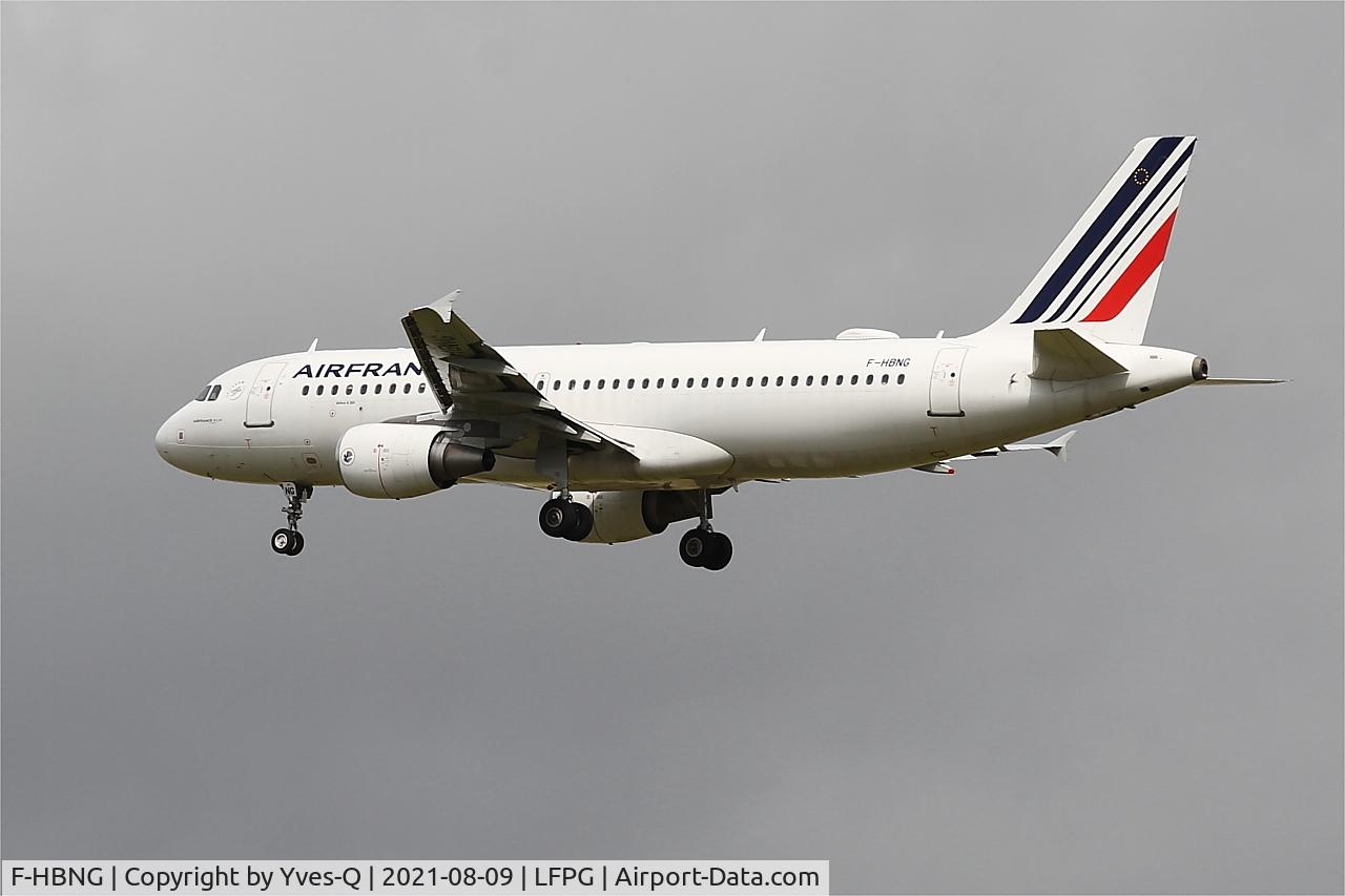 F-HBNG, 2011 Airbus A320-214 C/N 4747, Airbus A320-214, On final rwy 26L, Roissy Charles De Gaulle airport (LFPG-CDG)