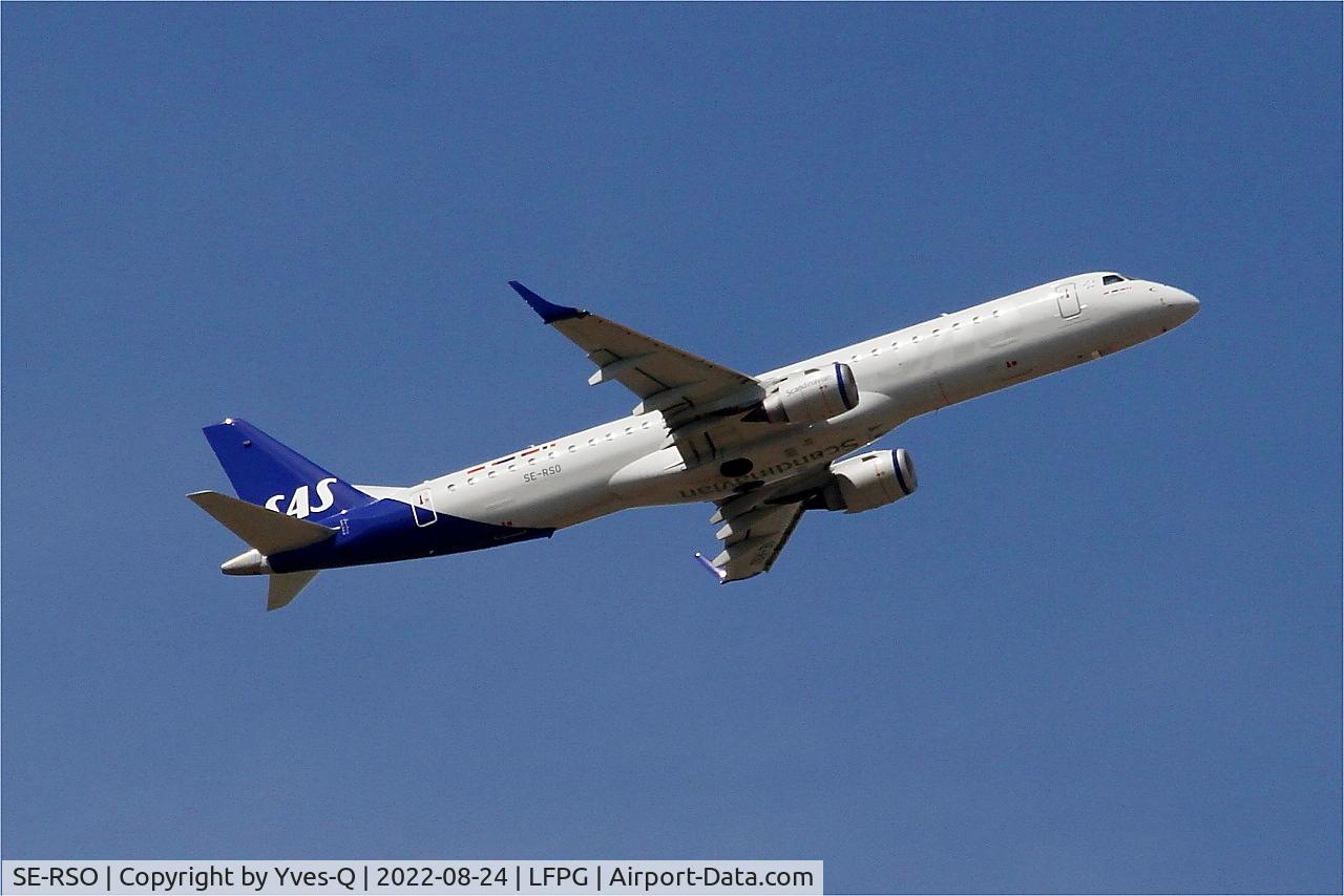 SE-RSO, 2008 Embraer 195LR (ERJ-190-200LR) C/N 19000168, Embraer 195LR, Climbing from rwy 09R, Roissy Charles De Gaulle airport (LFPG-CDG)