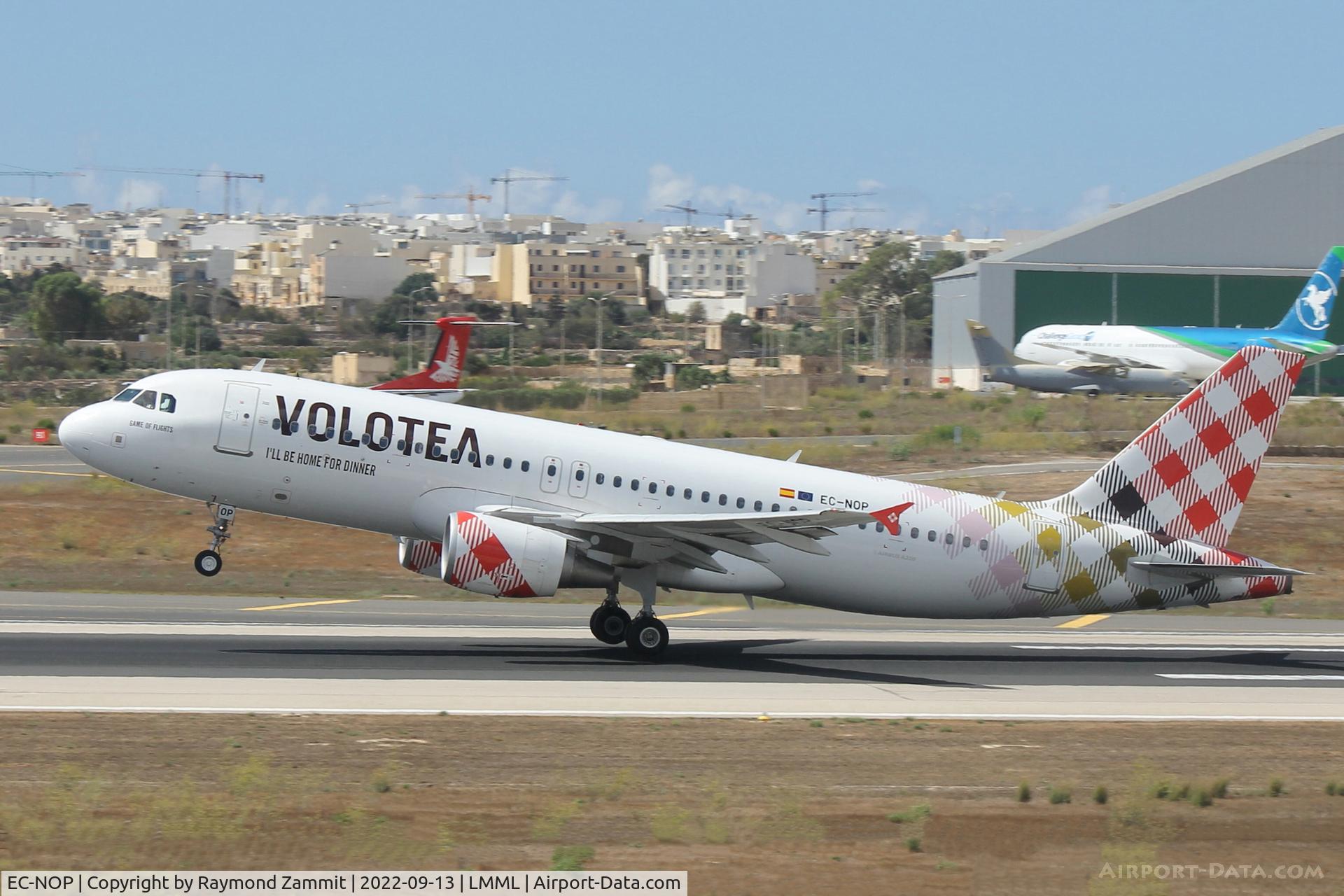 EC-NOP, 2008 Airbus A320-214 C/N 3597, A320 EC-NOP Volotea Airlines