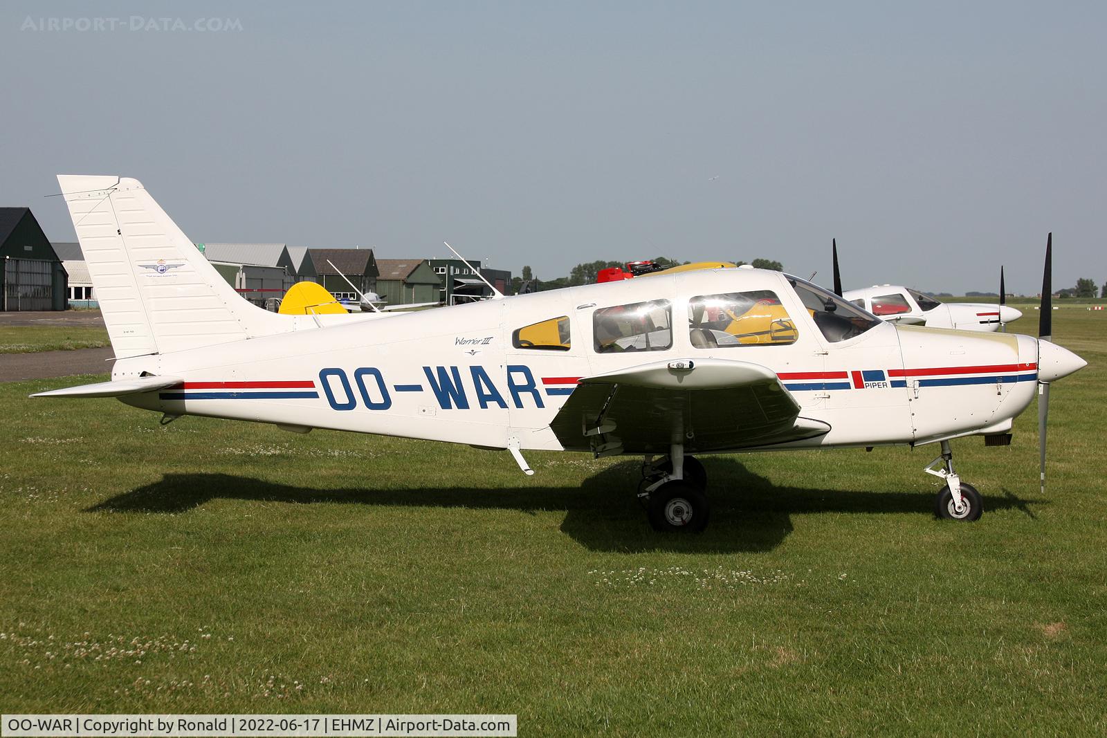 OO-WAR, Piper PA-28-161 Warrior III C/N 28-16112, at ehmz