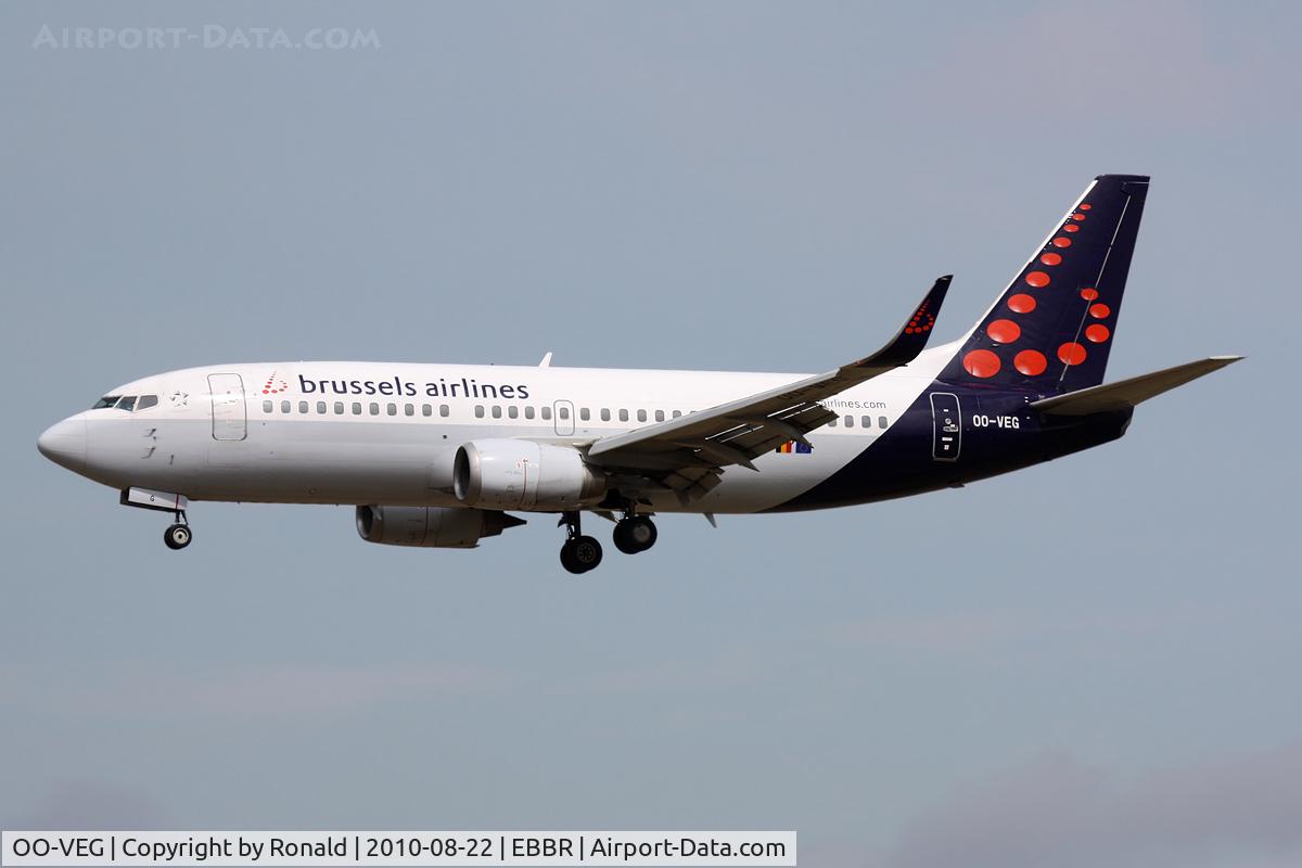 OO-VEG, 1998 Boeing 737-36N C/N 28568, at bru