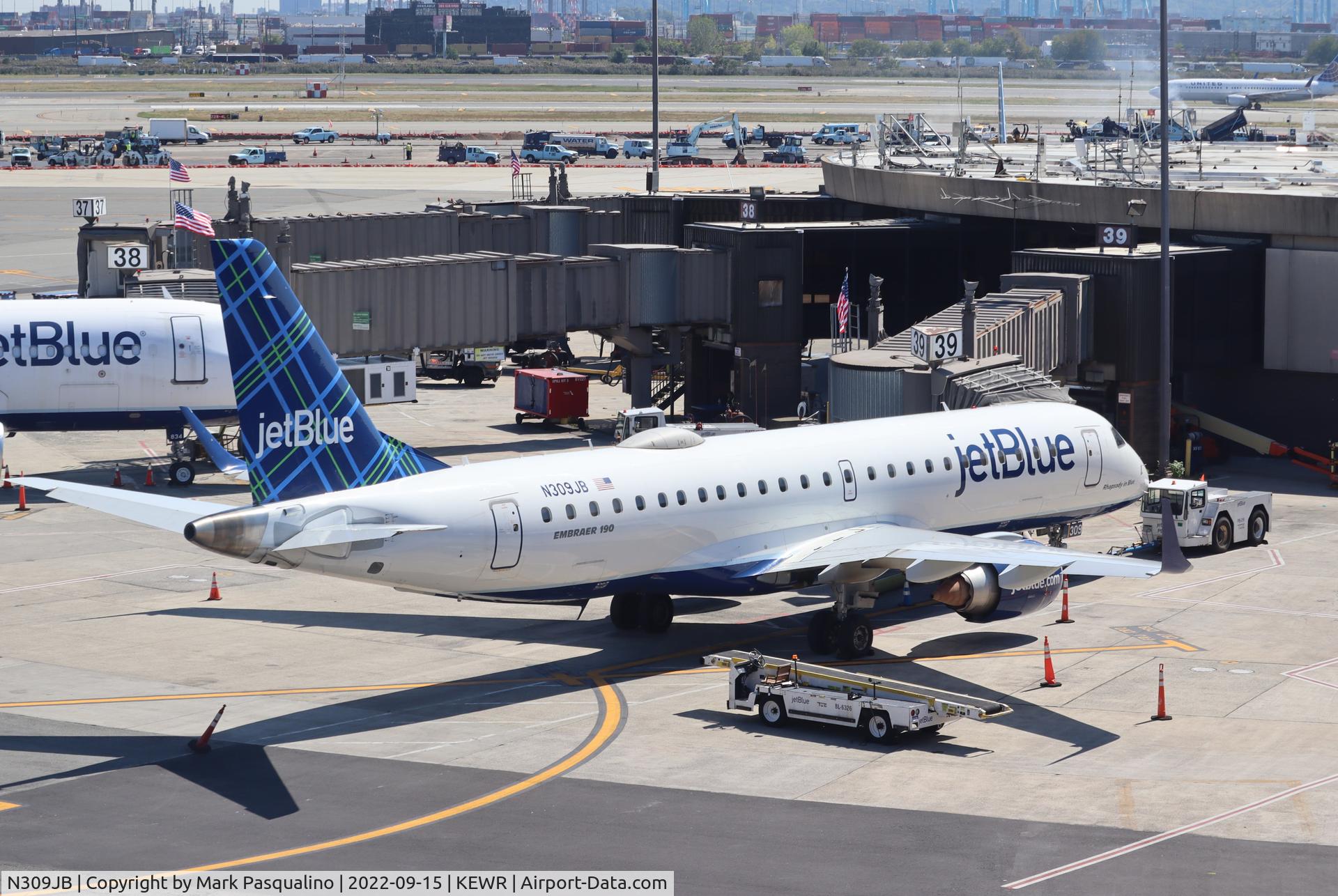 N309JB, Embraer ERJ-190-100 IGW 190AR C/N 19000289, ERJ-190-100 IGW
