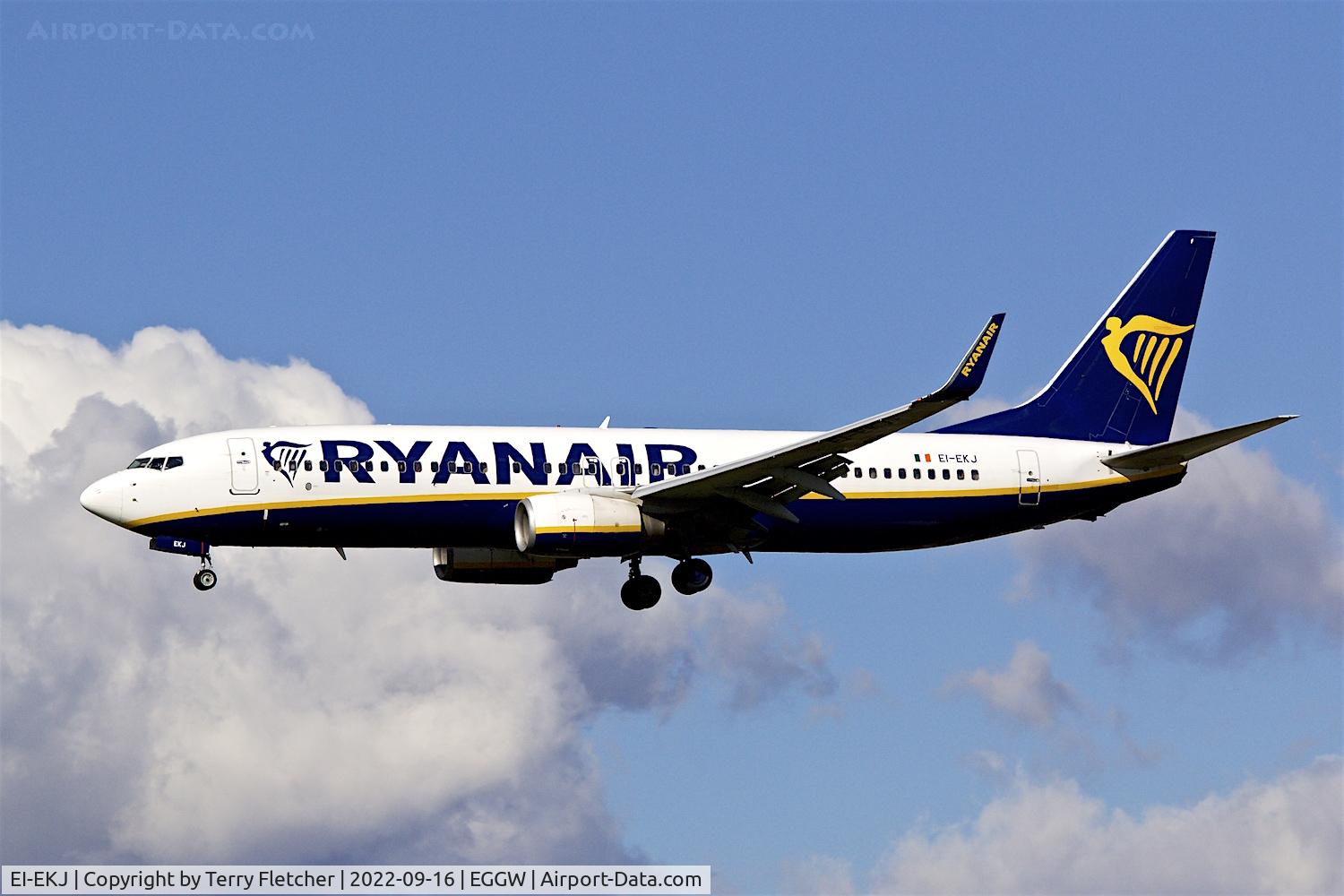 EI-EKJ, 2010 Boeing 737-8AS C/N 38497, At East Midlands