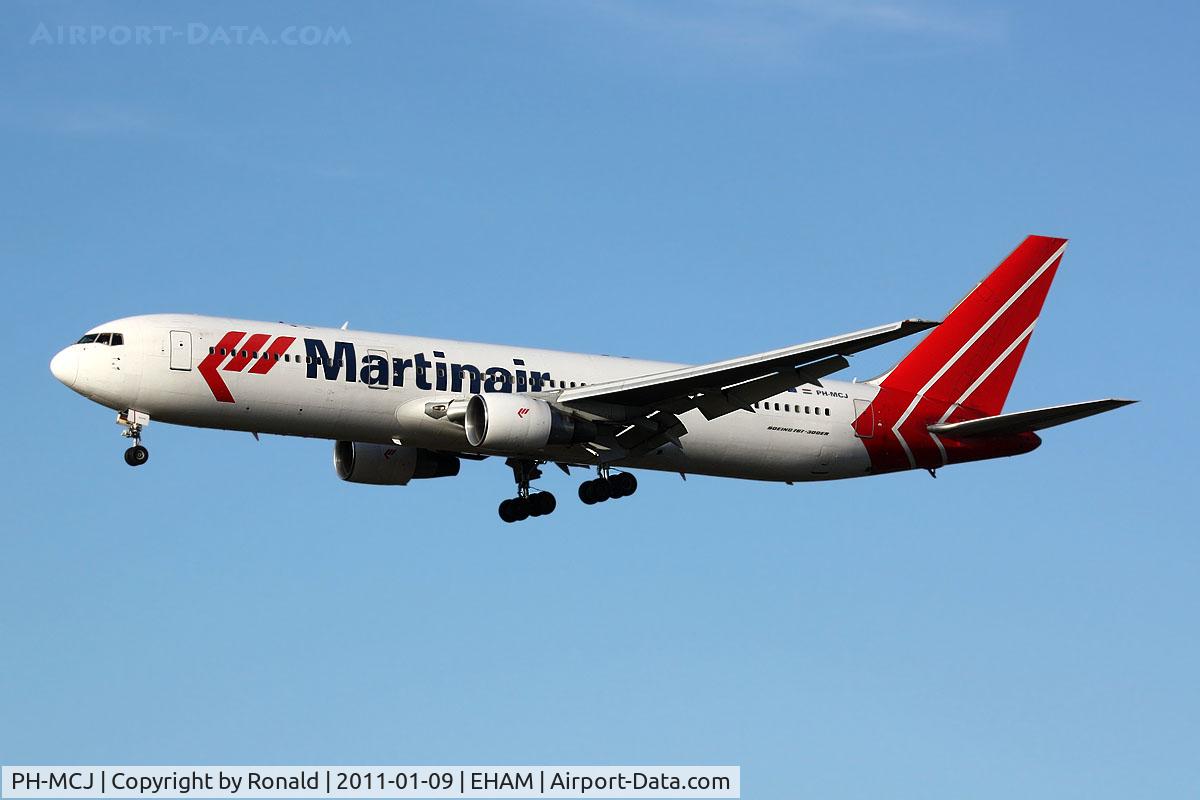 PH-MCJ, 1993 Boeing 767-33A C/N 25535, at spl