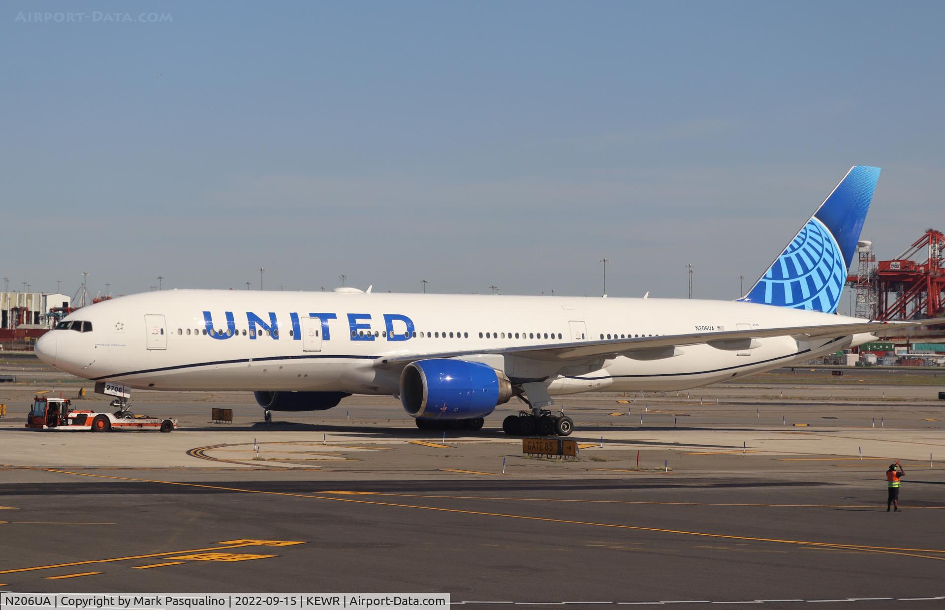 N206UA, 1999 Boeing 777-222/ER C/N 30212, Boeing 777-222/ER