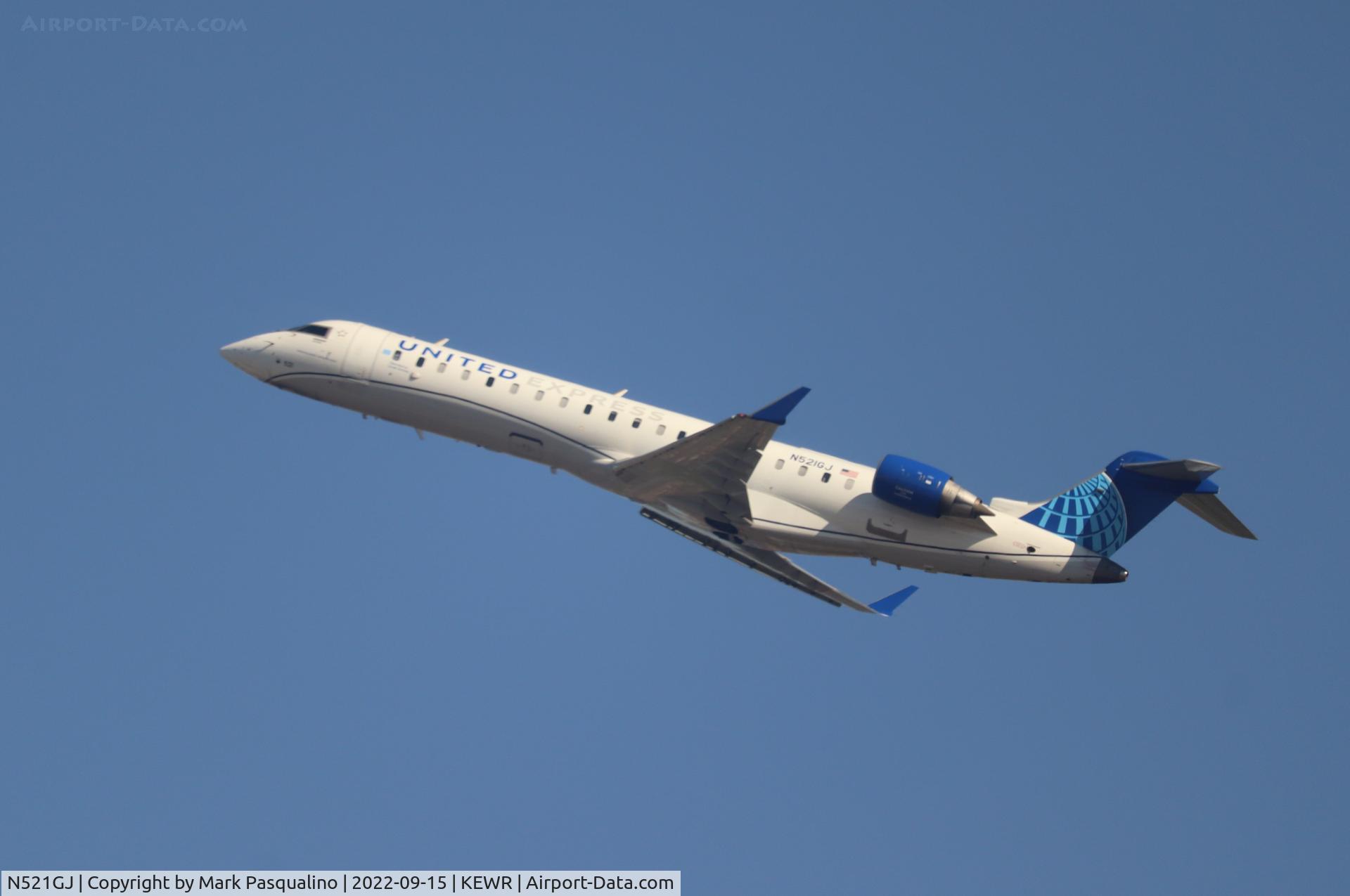 N521GJ, Bombardier CRJ-702ER NG (CL-600-2C10) Regional Jet C/N 10282, CL-600-2C10
