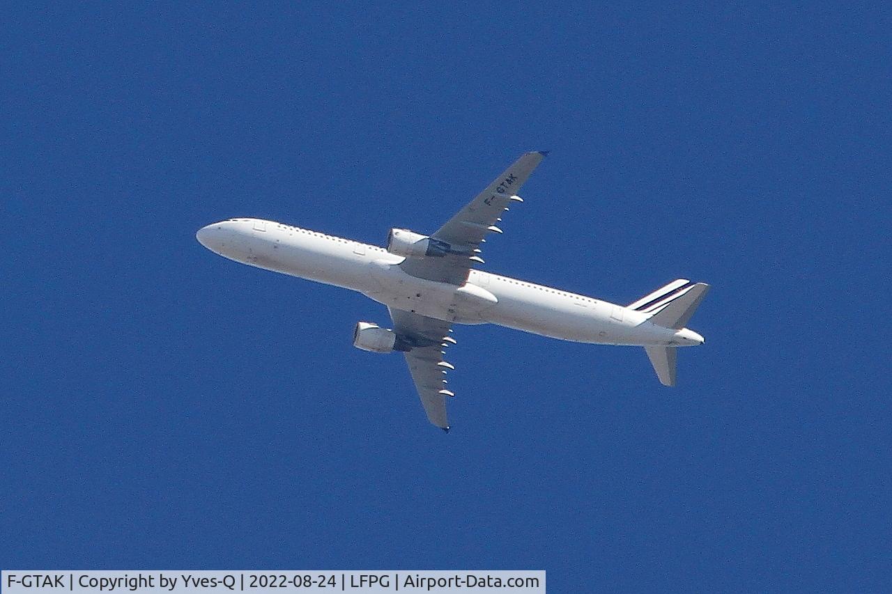 F-GTAK, 2001 Airbus A321-211 C/N 1658, Airbus A321-211, Climbing from rwy 08L, Roissy Charles De Gaulle airport (LFPG-CDG)