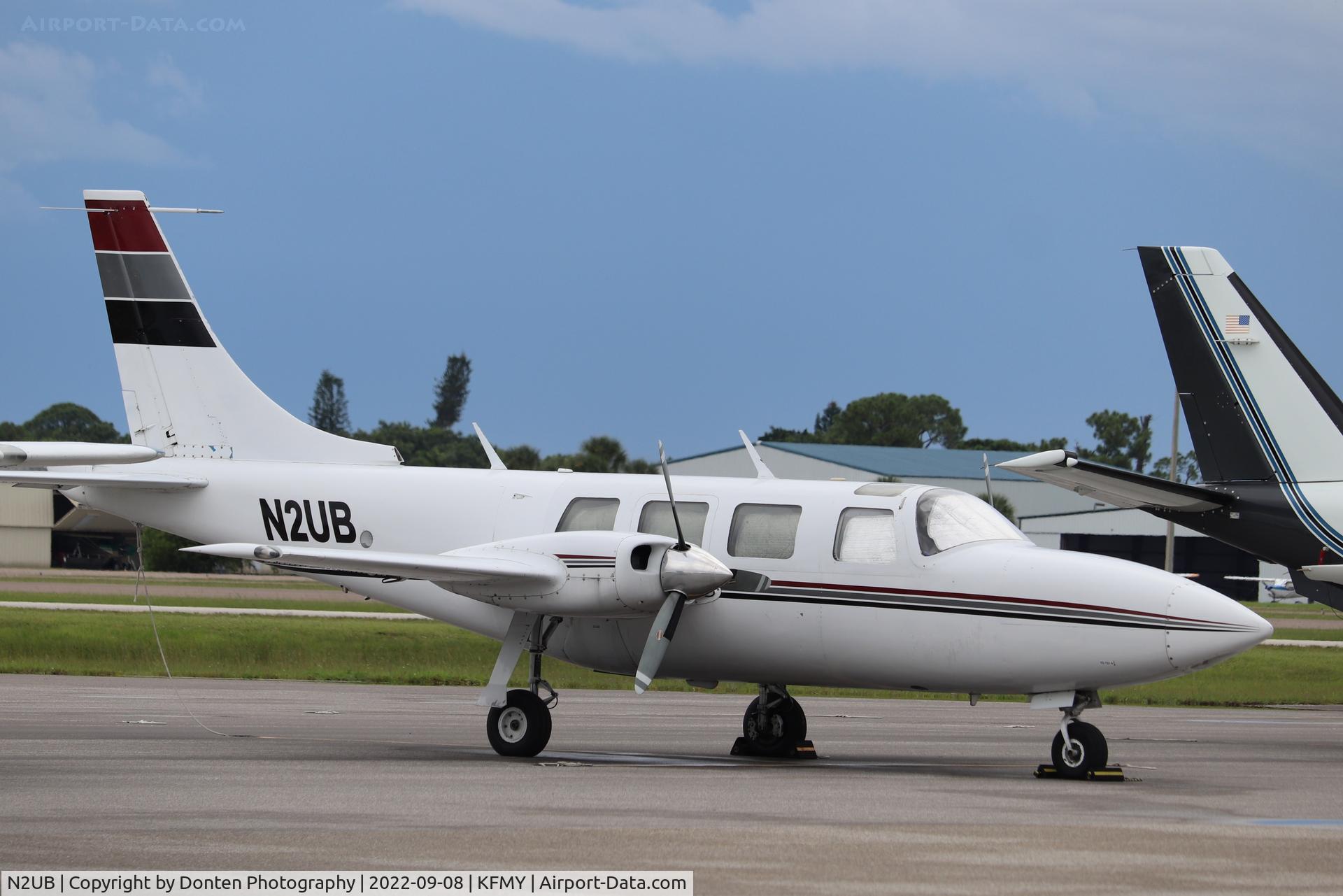 N2UB, 1976 Smith Aerostar 601P C/N 61P-0321-089, Piper Aerostar parked on the Base Ops ramp at Page Field
