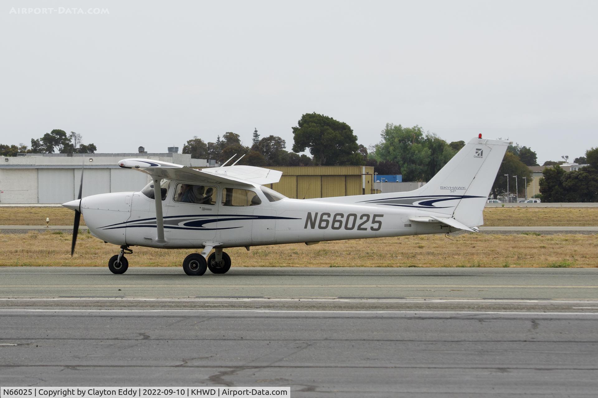 N66025, 2005 Cessna 172S C/N 172S9777, Hayward airport in California 2022.