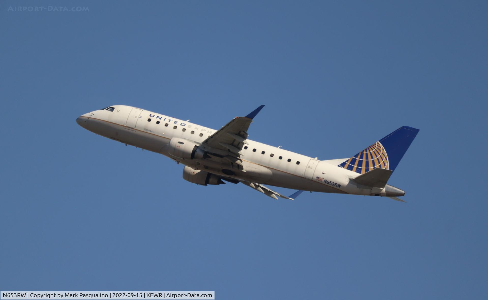 N653RW, 2005 Embraer 170SE (ERJ-170-100SE) C/N 17000076, ERJ-170-100SE