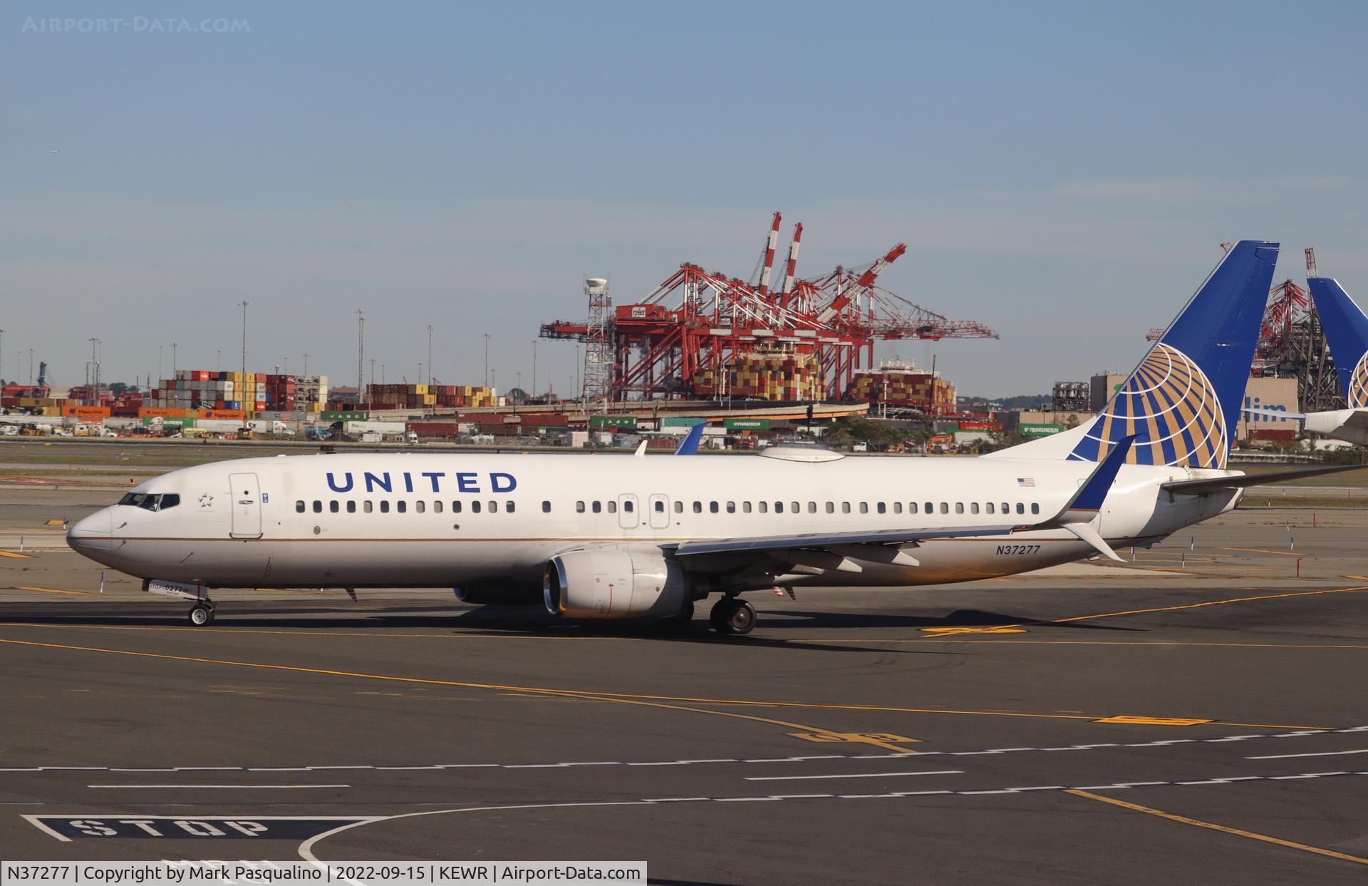 N37277, 2002 Boeing 737-824 C/N 31595, Boeing 737-824