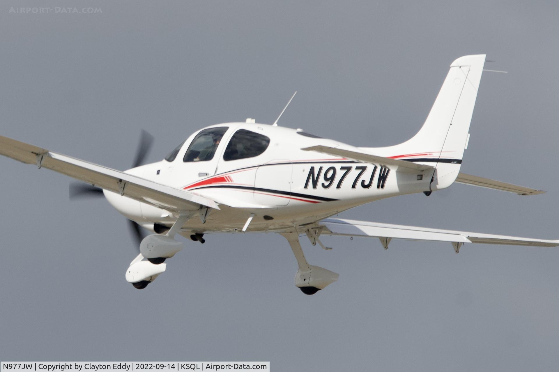 N977JW, 2022 Cirrus SR20 C/N 8628, San Carlos Airport in California 2022.