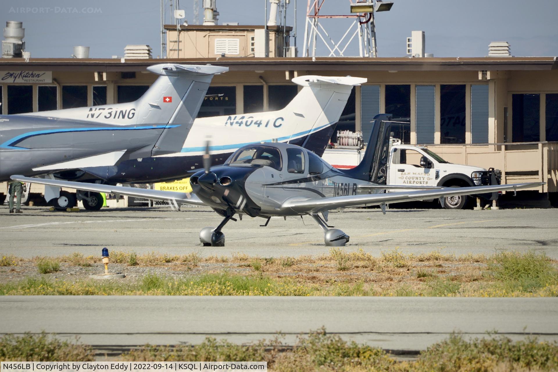 N456LB, 2014 Cirrus SR20 C/N 2256, San Carlos Airport in California 2022.