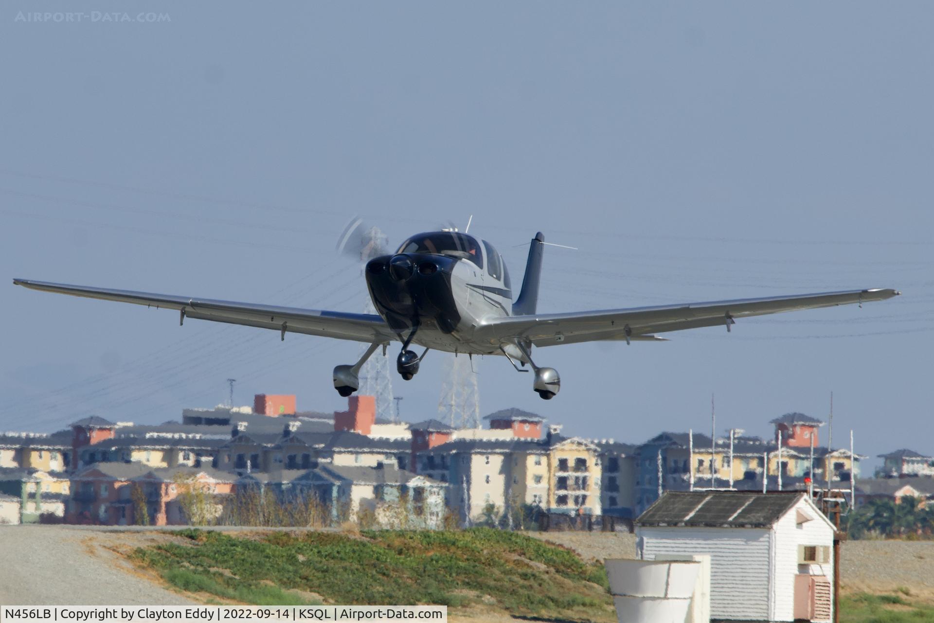 N456LB, 2014 Cirrus SR20 C/N 2256, San Carlos Airport in California 2022.