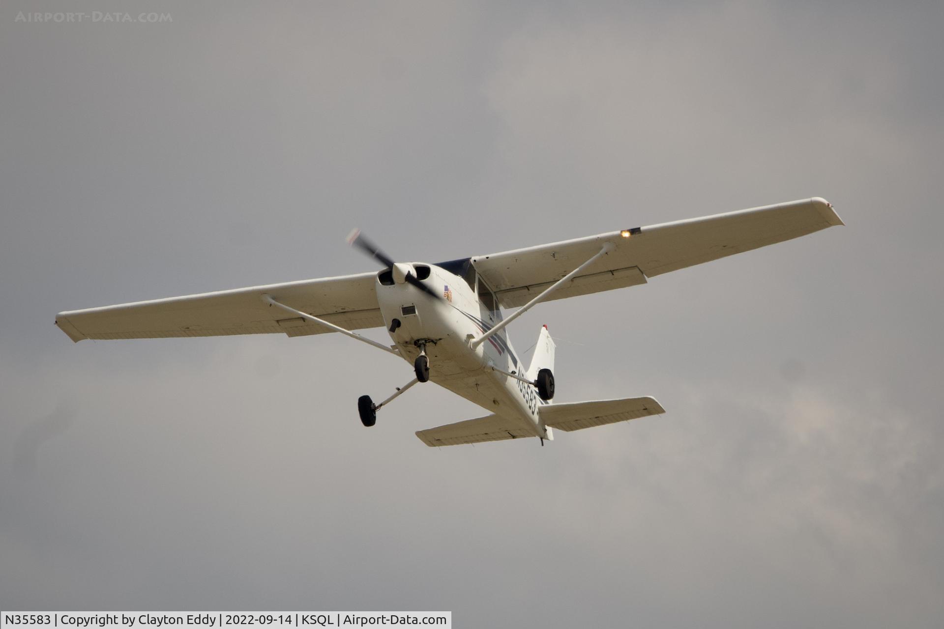 N35583, Cessna 172S C/N 172S8872, San Carlos Airport in California 2022.