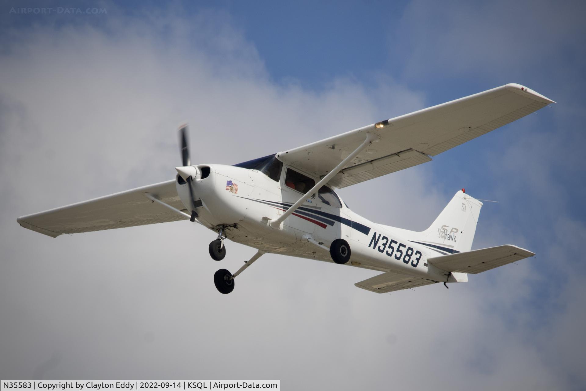 N35583, Cessna 172S C/N 172S8872, San Carlos Airport in California 2022.