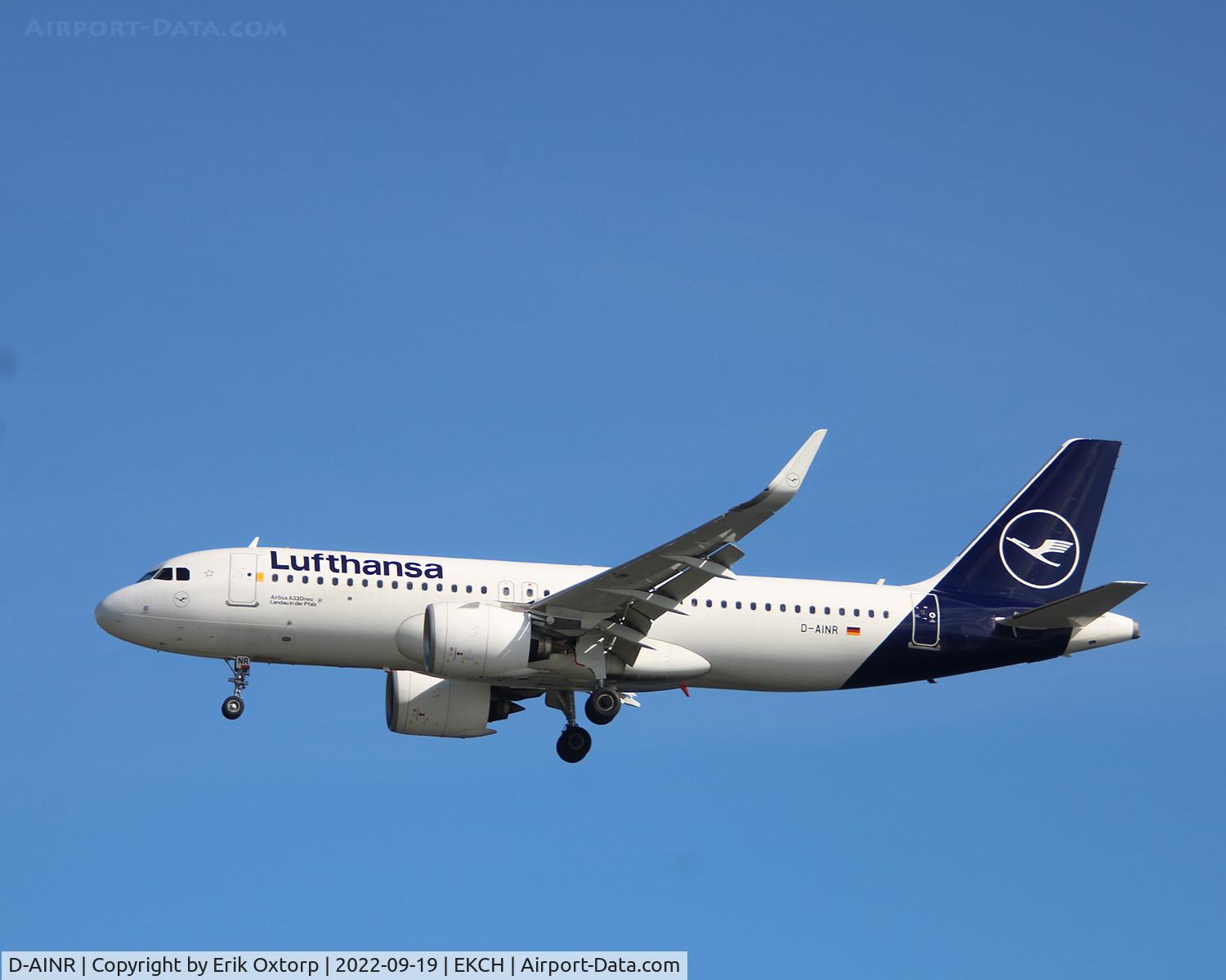D-AINR, 2019 Airbus A320-271N C/N 8725, D-AINR landing rw 30