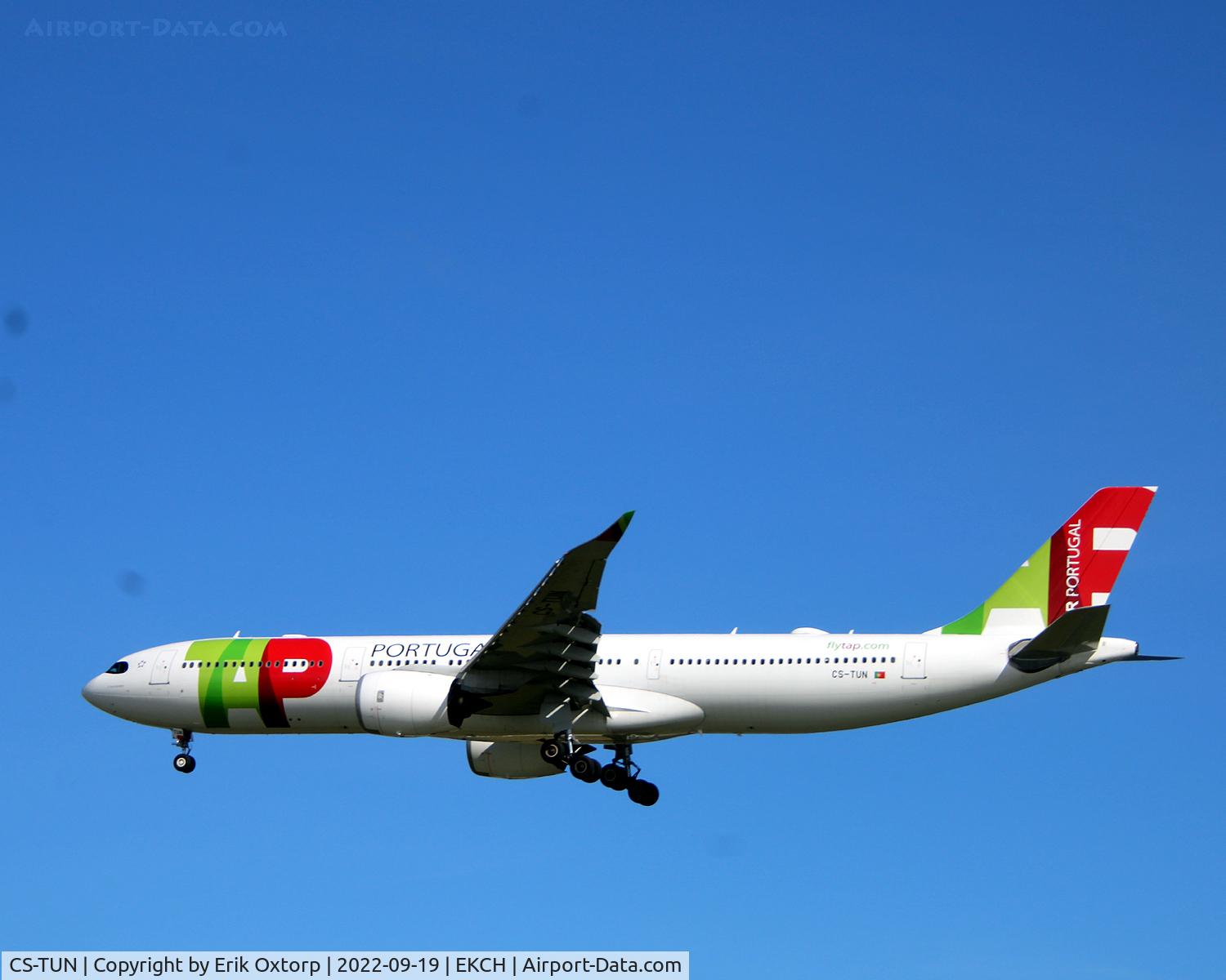 CS-TUN, 2019 Airbus A330-941 C/N 1921, CS-TUN landing rw 30