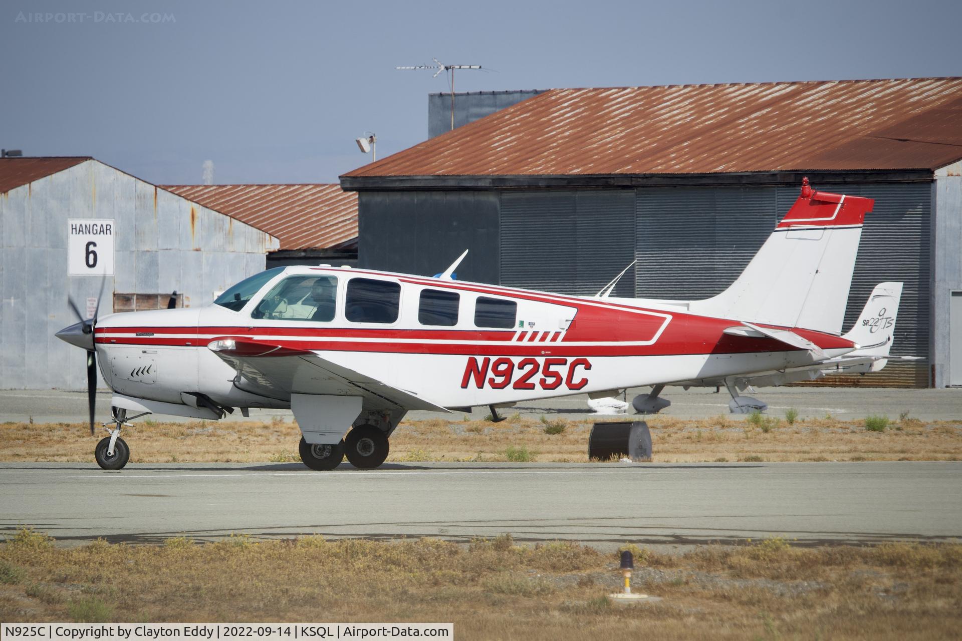 N925C, 1977 Beech A36 Bonanza 36 C/N E-1057, San Carlos Airport tin California 2022.