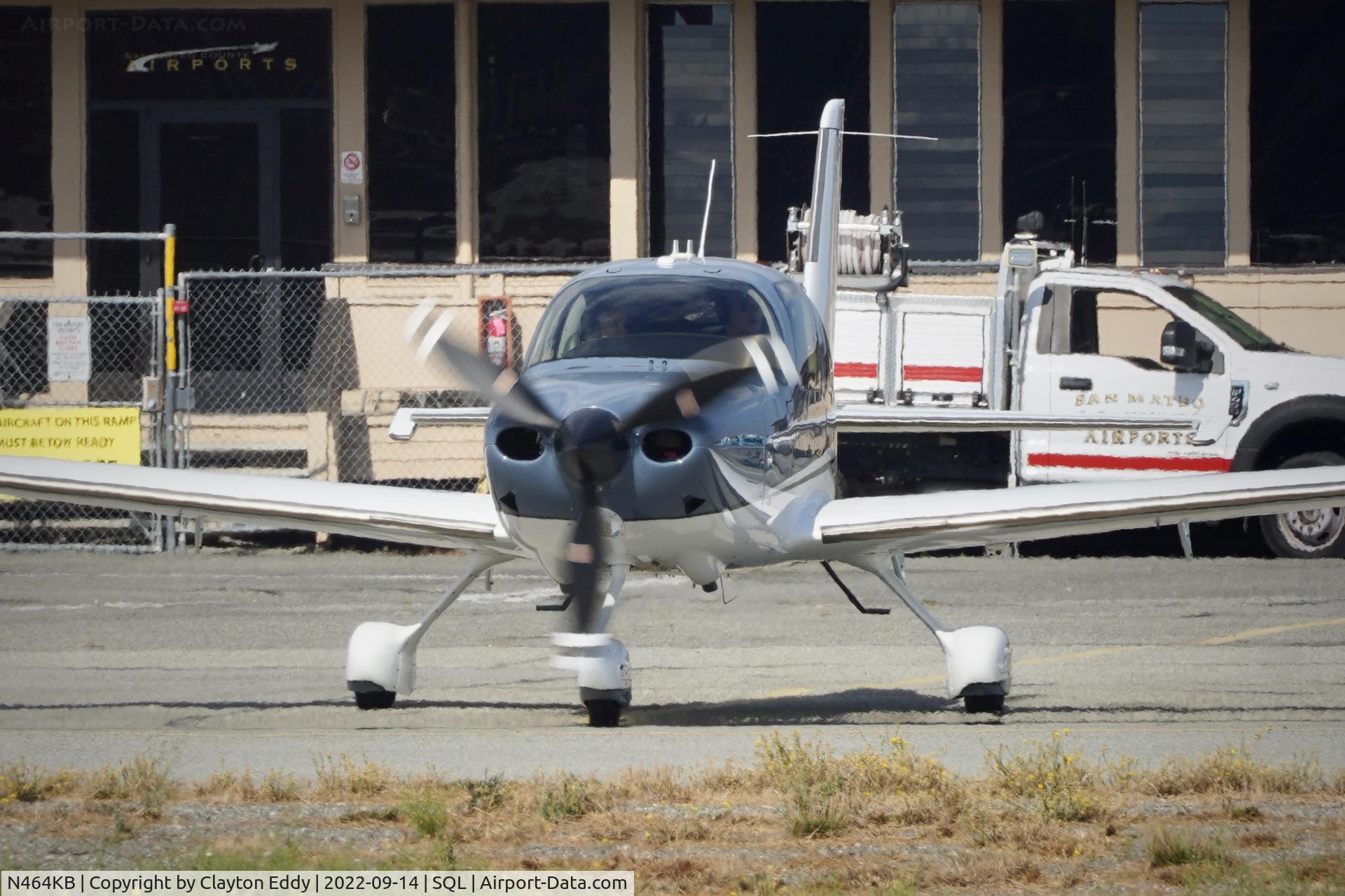 N464KB, 2018 Cirrrus SR-22T C/N 1786, San Carlos Airport in California 2022.