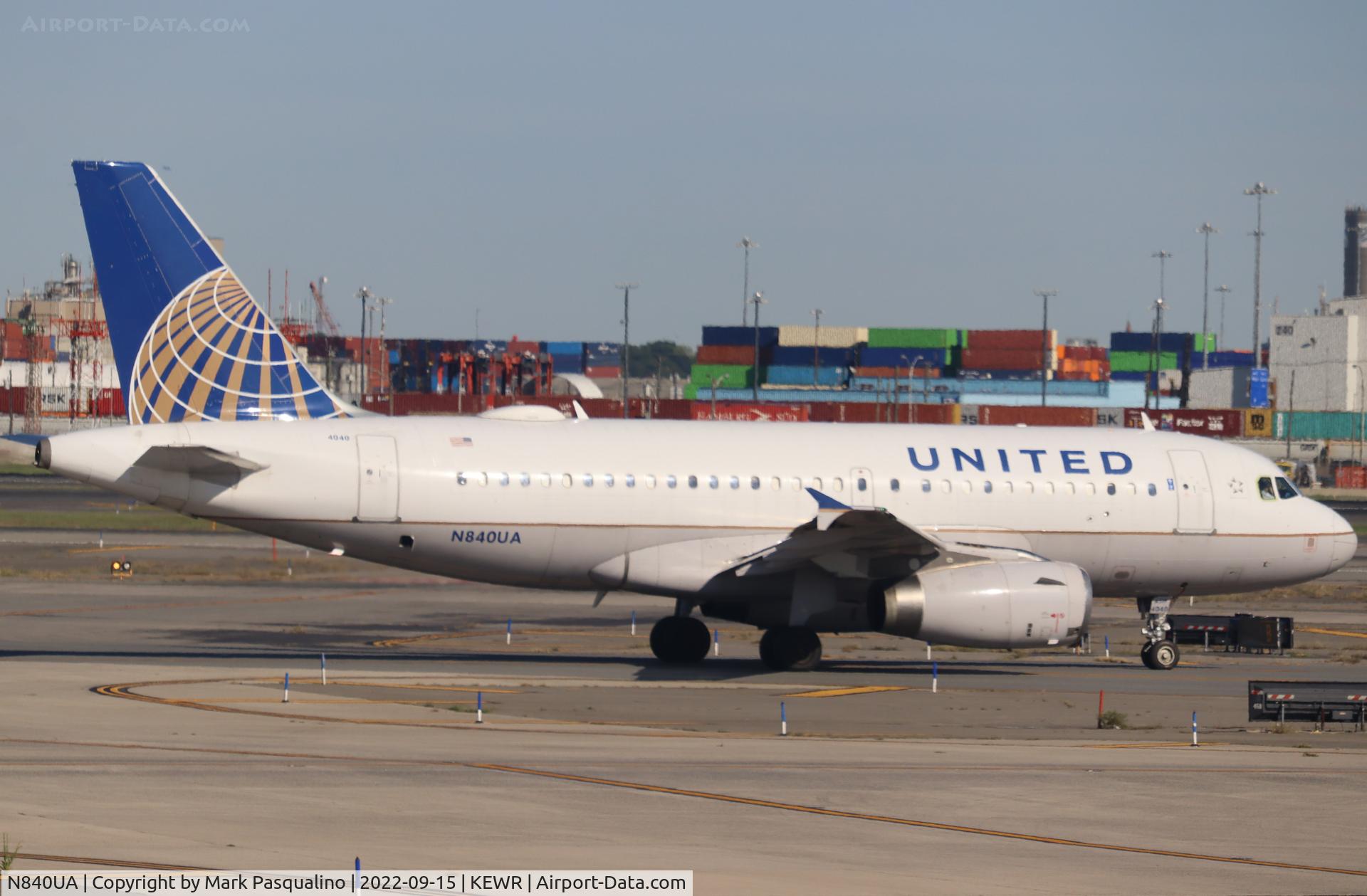N840UA, 2001 Airbus A319-131 C/N 1522, Airbus A319-131