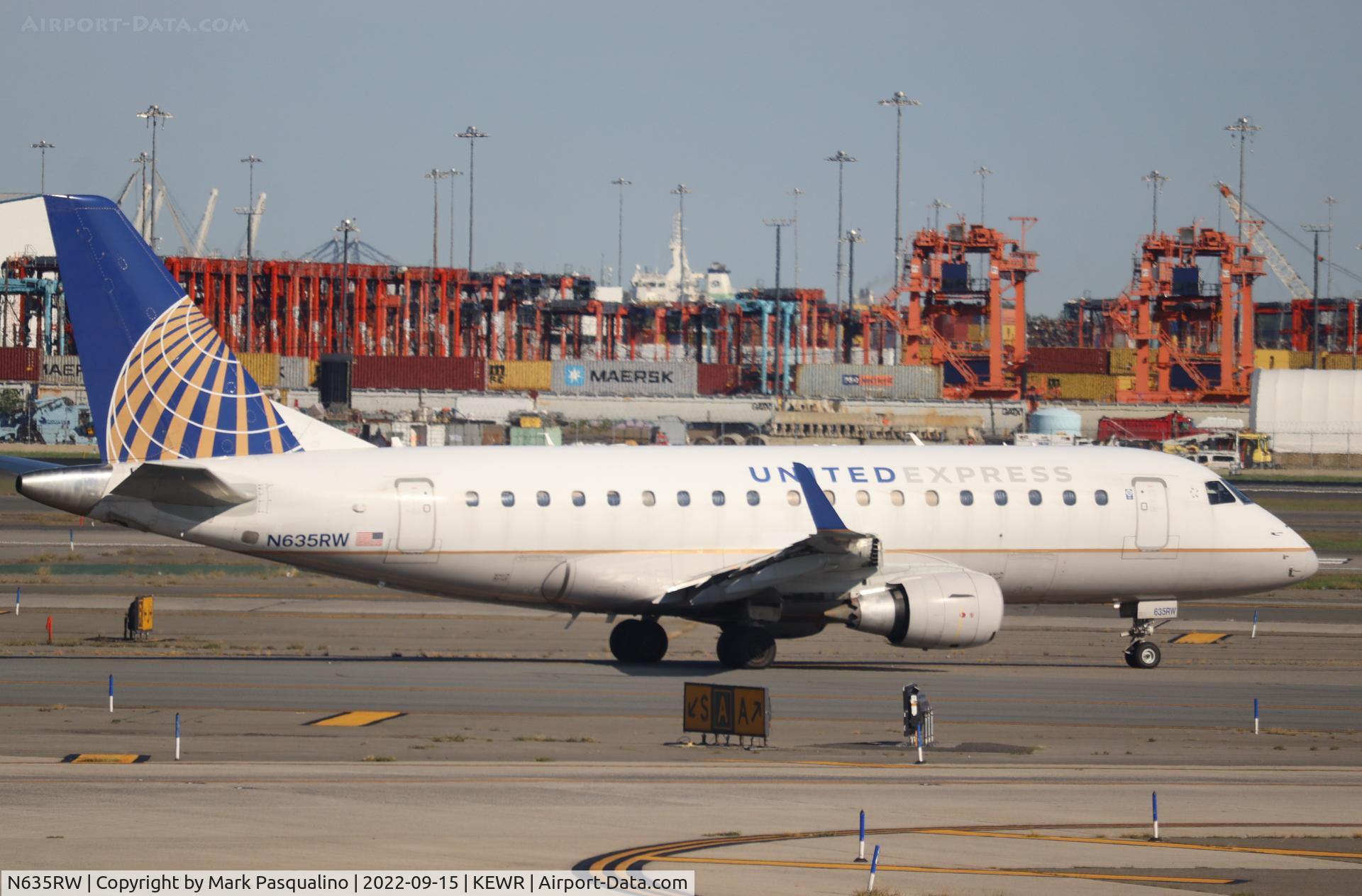 N635RW, 2004 Embraer 170SE (ERJ-170-100SE) C/N 17000056, ERJ-170-100SE