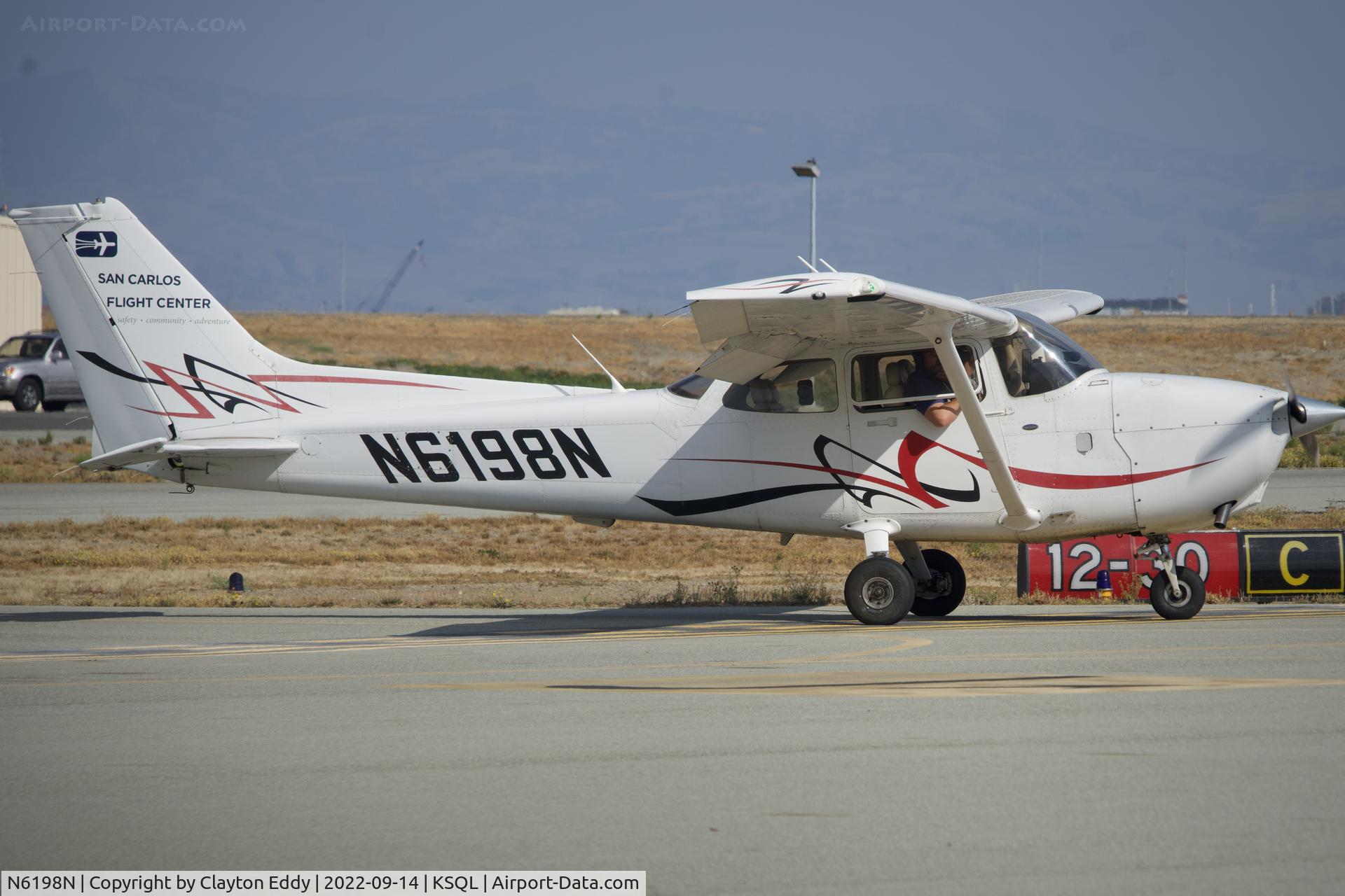 N6198N, 2008 Cessna 172S C/N 172S10792, San Carlos Airport in California 2022.