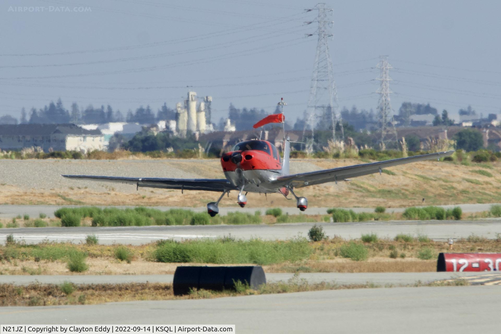 N21JZ, 2019 Cirrus SR22-G6 Turbo C/N 1907, San Carlos Airport in California 2022.